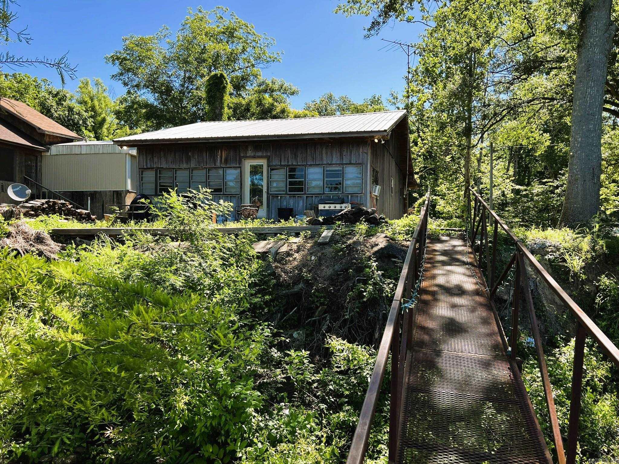 25  Smith  Holly Grove, AR
