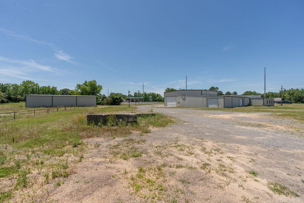 17053 S Hwy 65  Damascus, AR