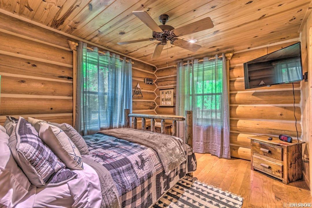 1265  Timberlake  Royal, AR
