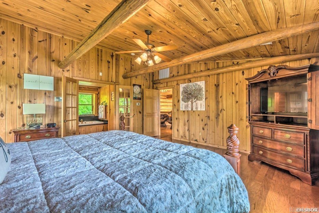 1265  Timberlake  Royal, AR