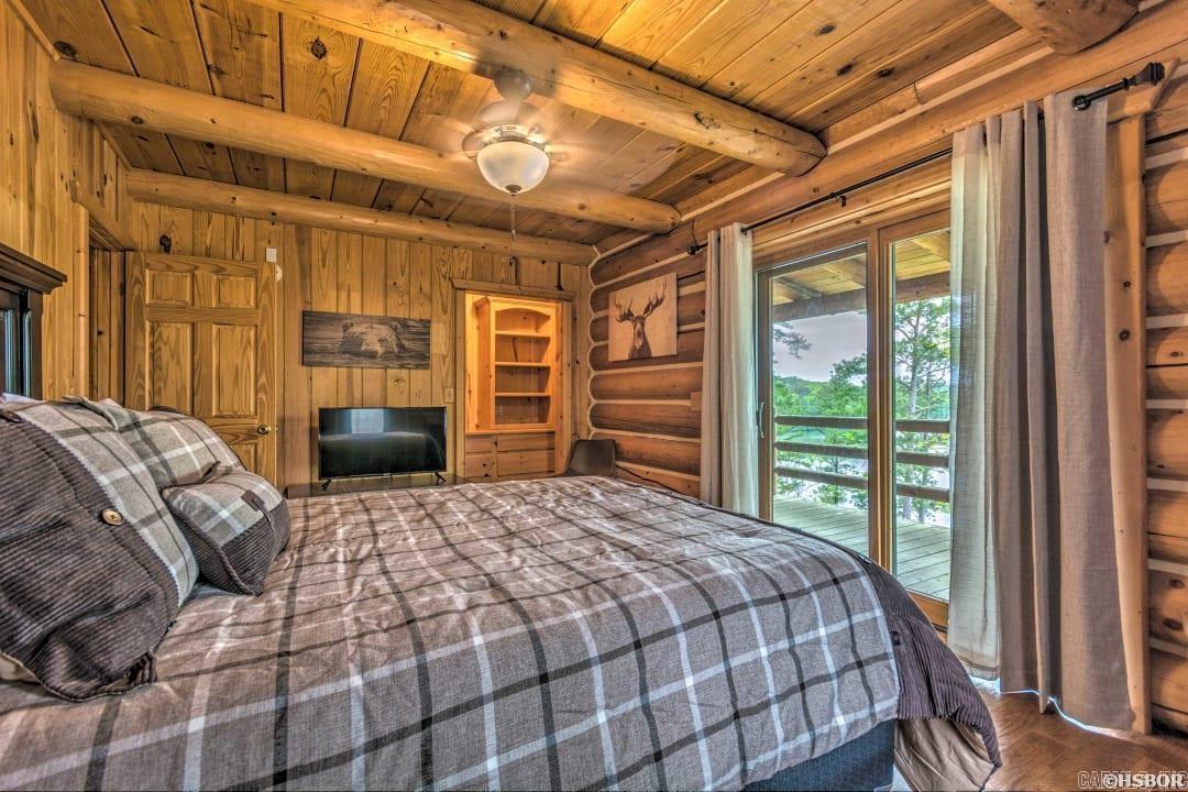 1265  Timberlake  Royal, AR