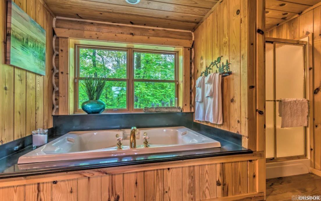 1265  Timberlake  Royal, AR