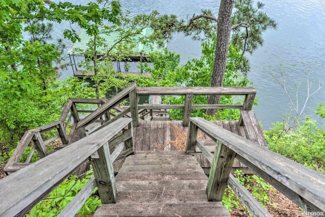1265  Timberlake  Royal, AR