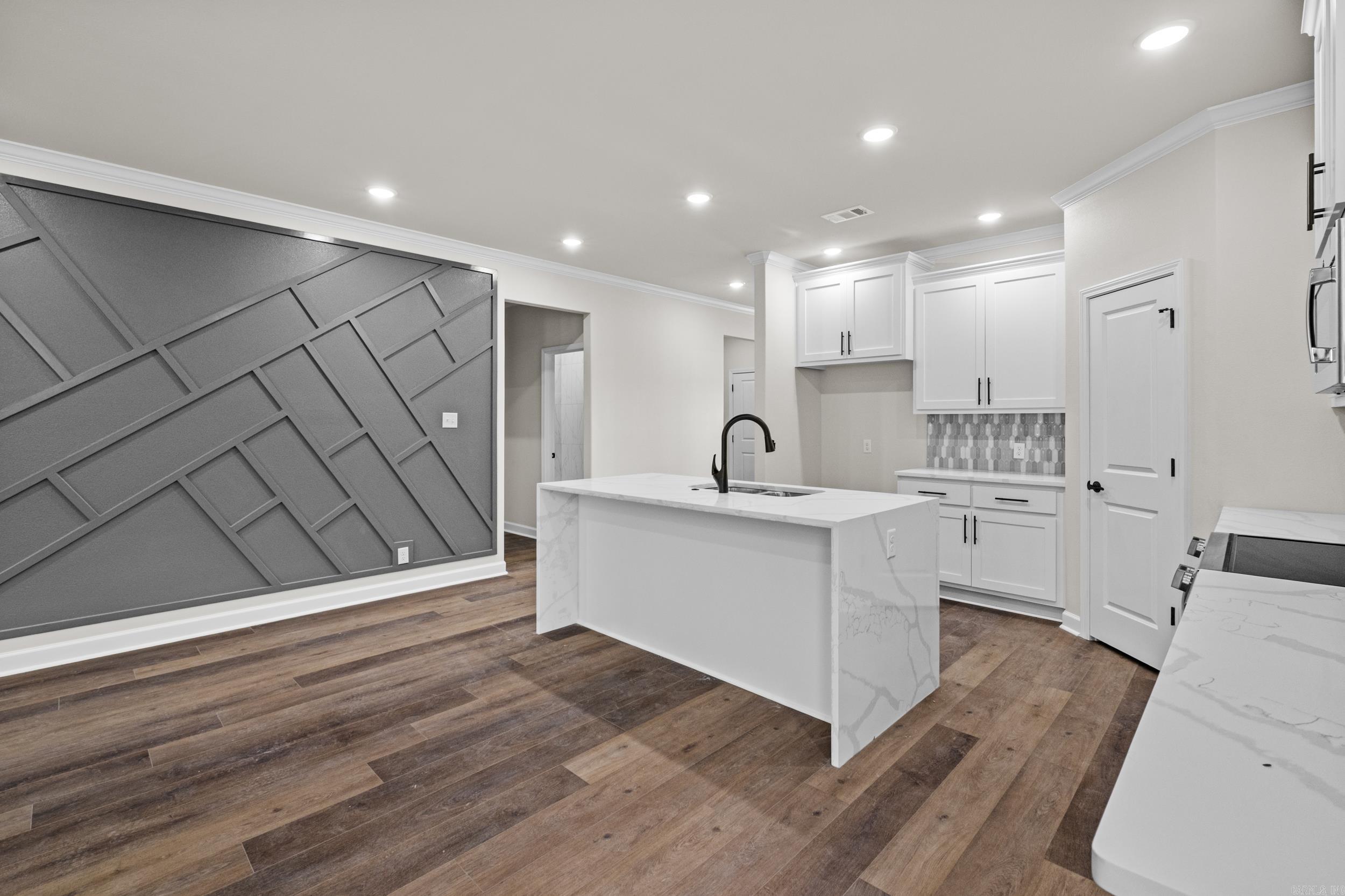 7216  Stonehenge  Sherwood, AR