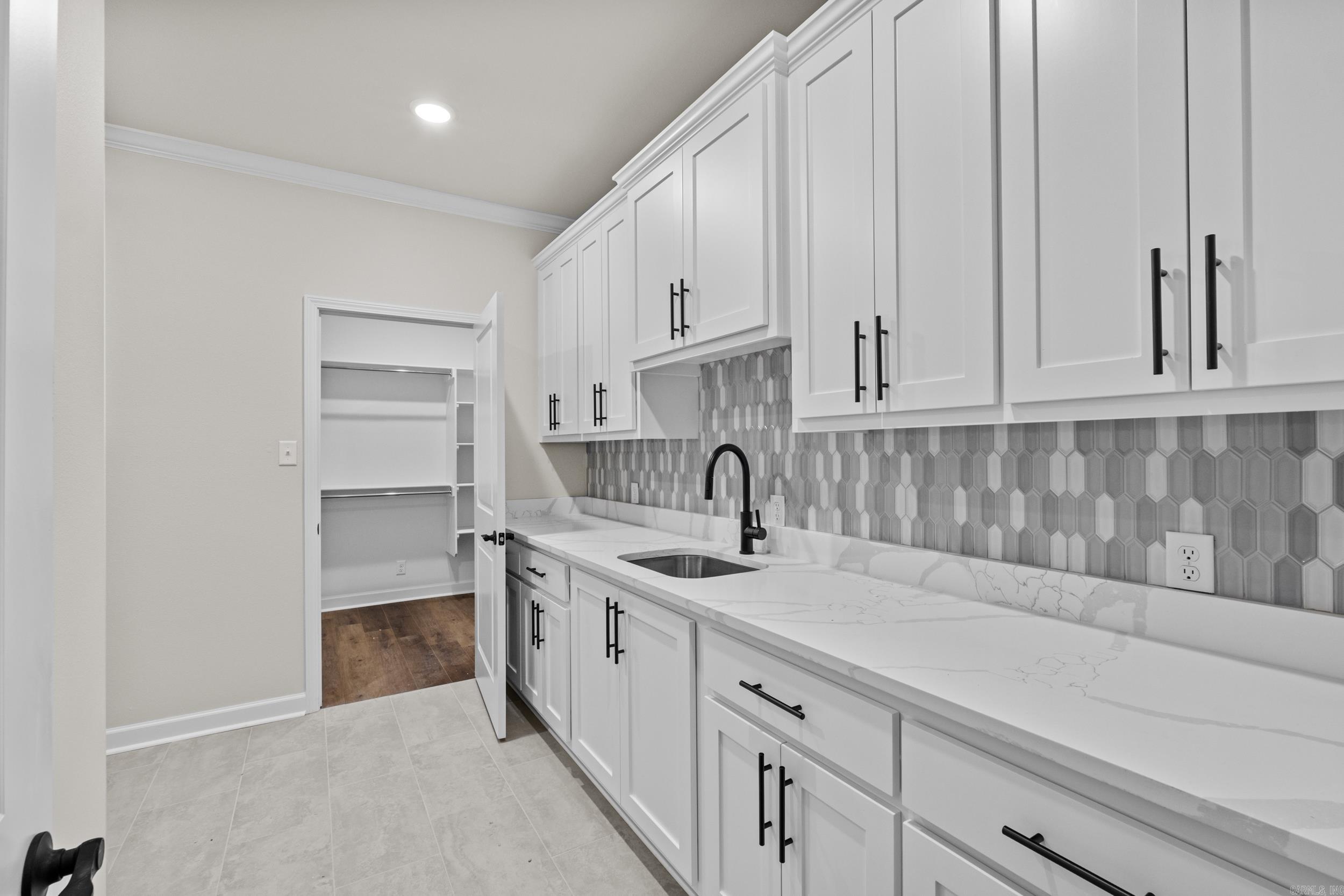7216  Stonehenge  Sherwood, AR