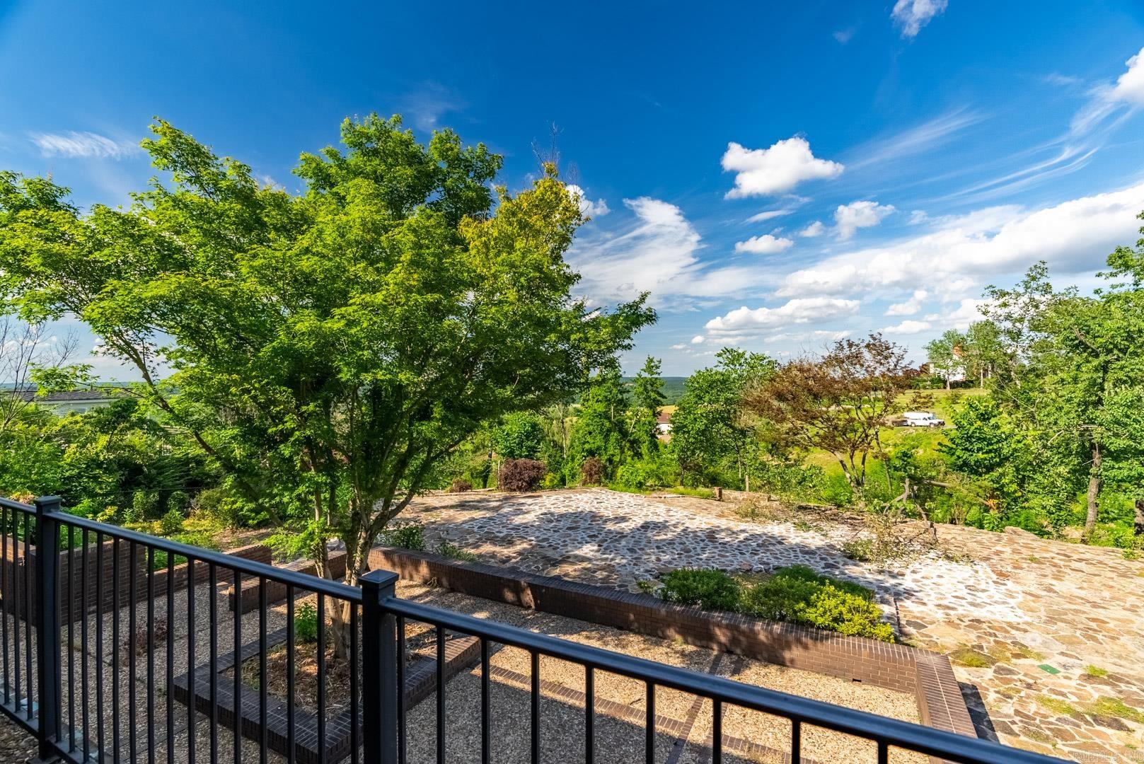 19  Sunset  Cammack Village, AR