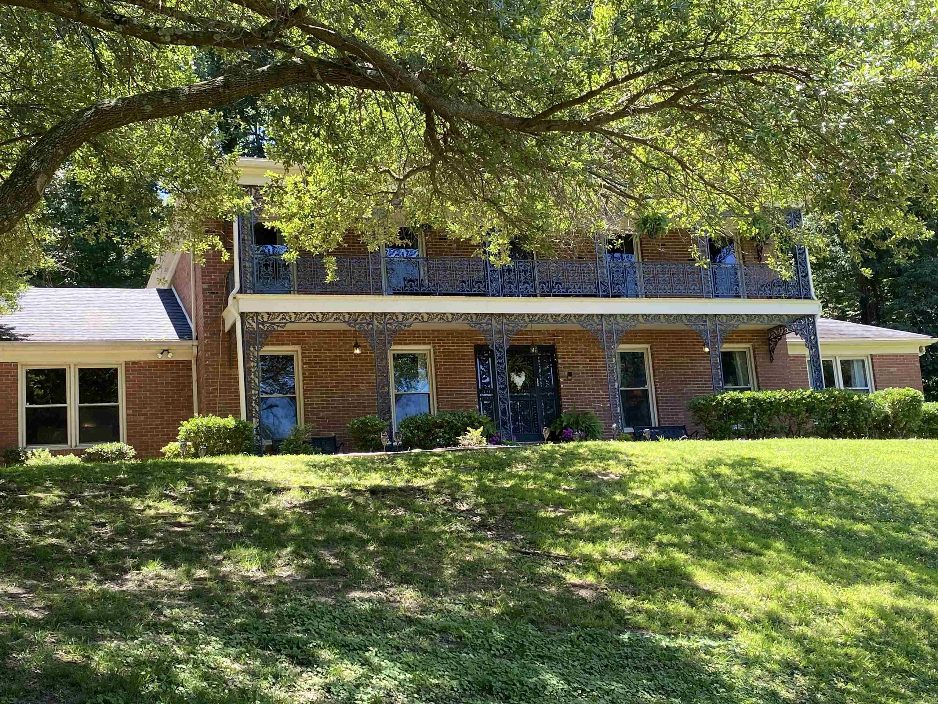 1205 Yorkshire Helena, AR 72342