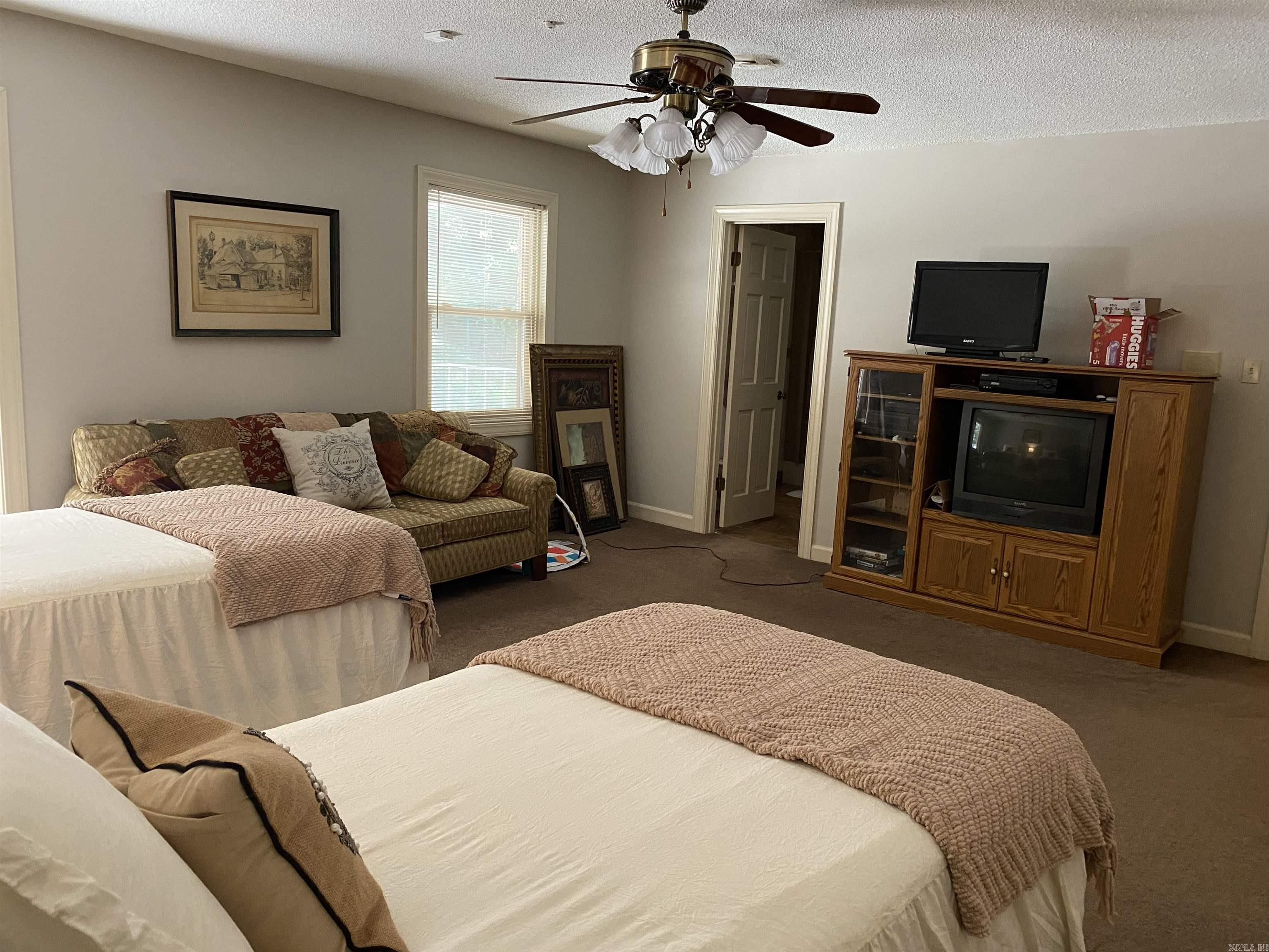 1205 Yorkshire Helena, AR 72342