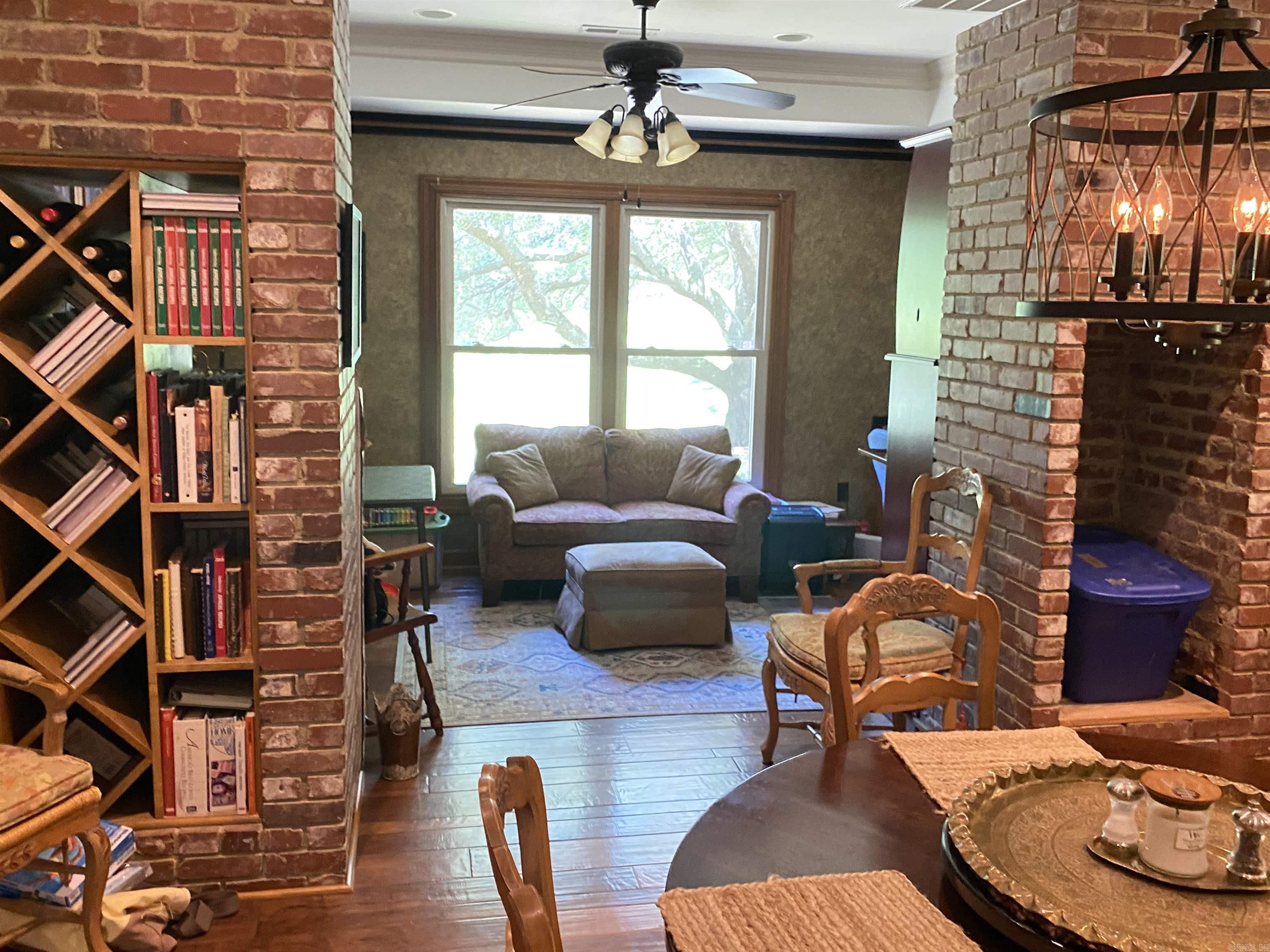 1205 Yorkshire Helena, AR 72342