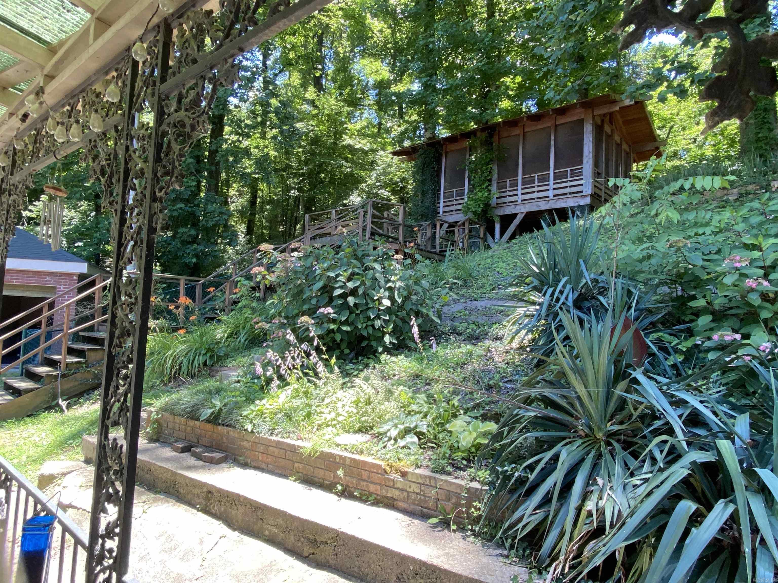 1205 Yorkshire Helena, AR 72342