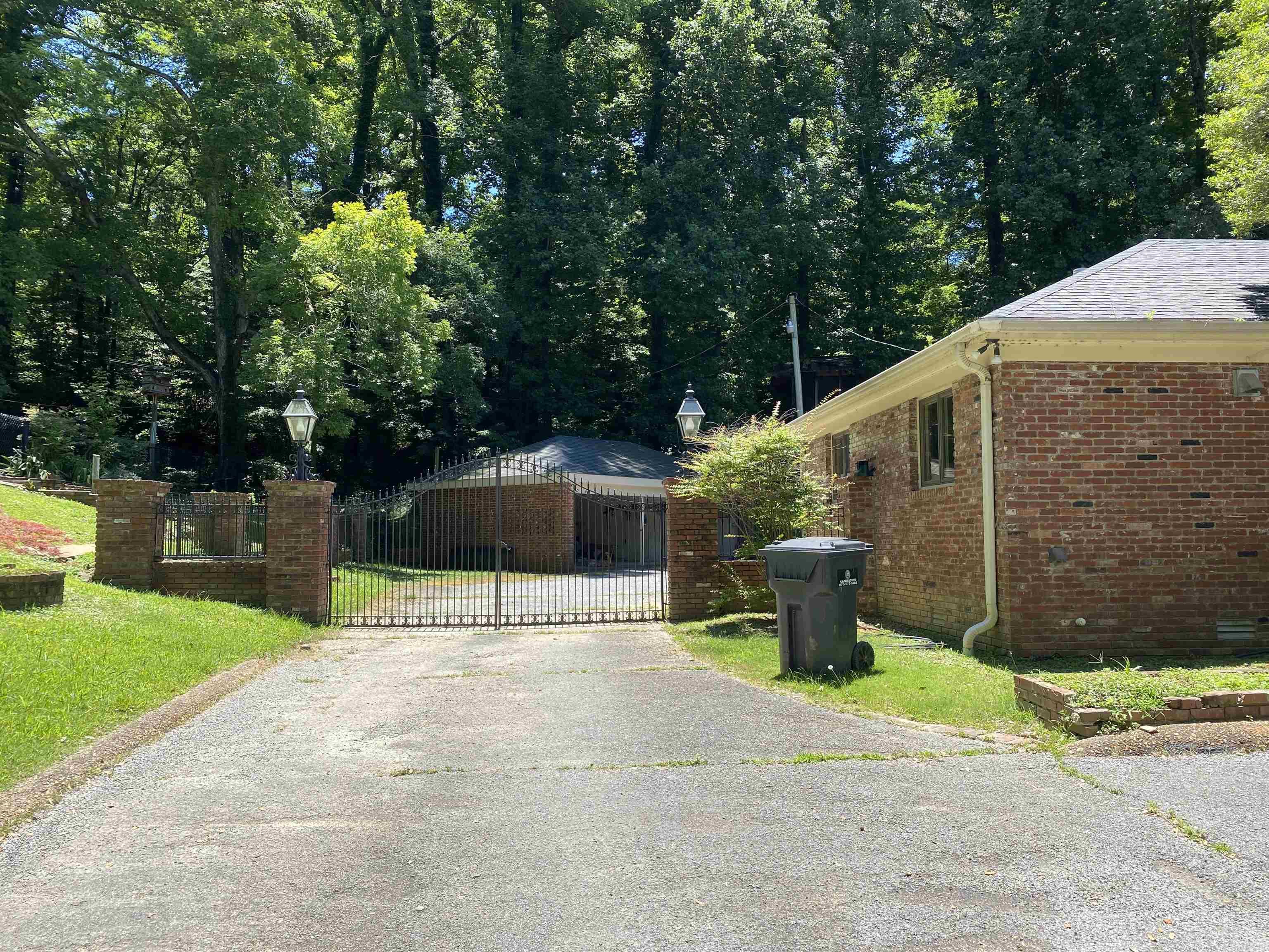 1205 Yorkshire Helena, AR 72342