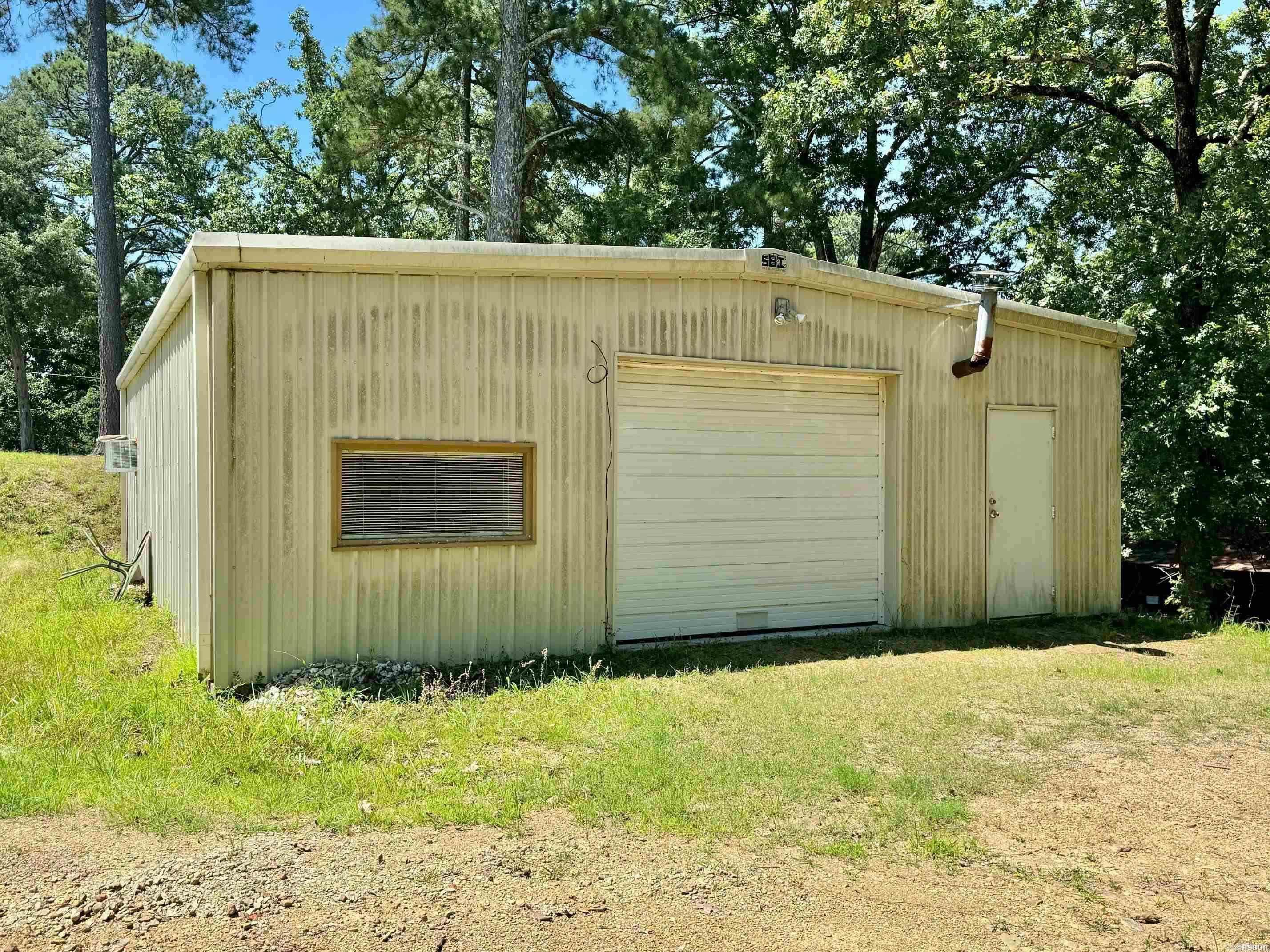 114  Ard  Hot Springs, AR
