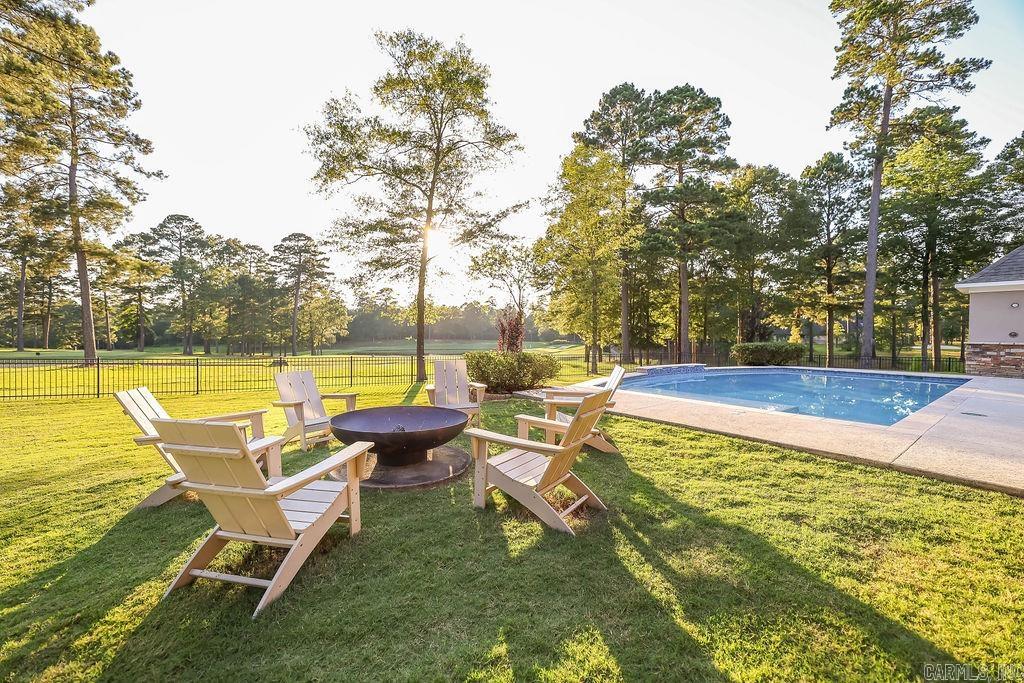 305 Augusta Dr