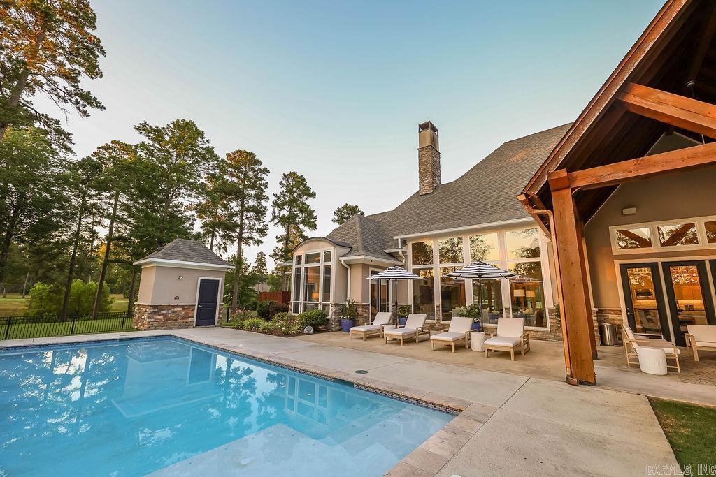 305 Augusta Dr