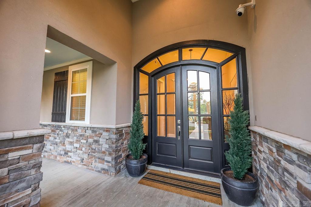305 Augusta Dr