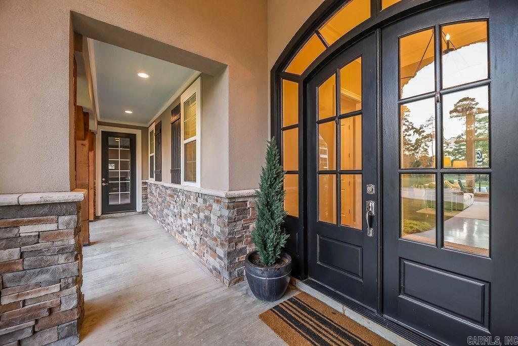 305 Augusta Dr