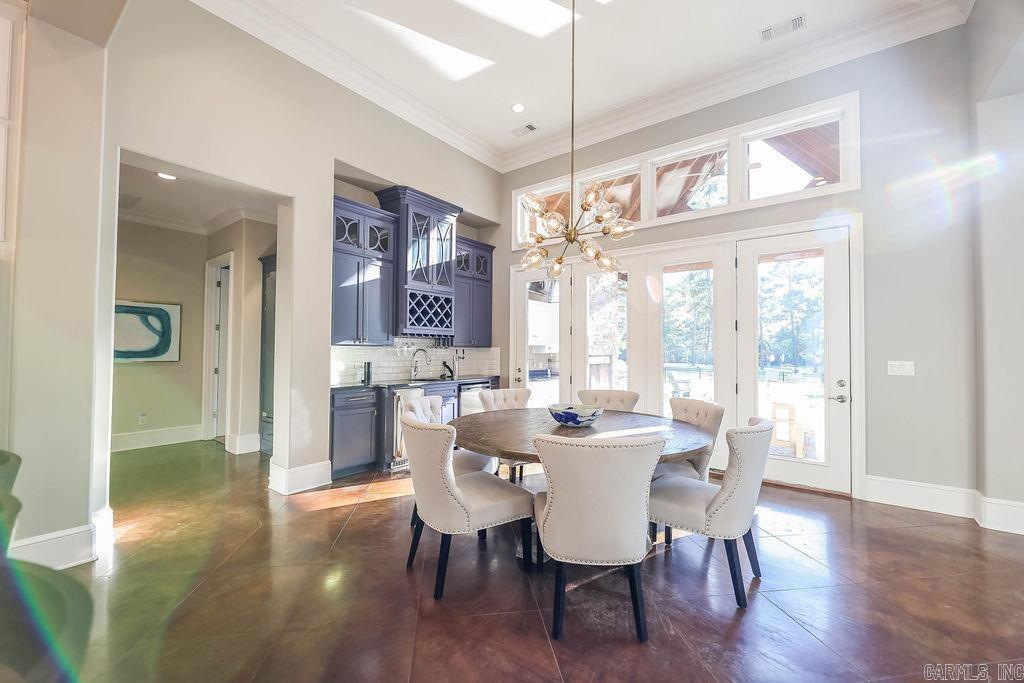 305 Augusta Dr