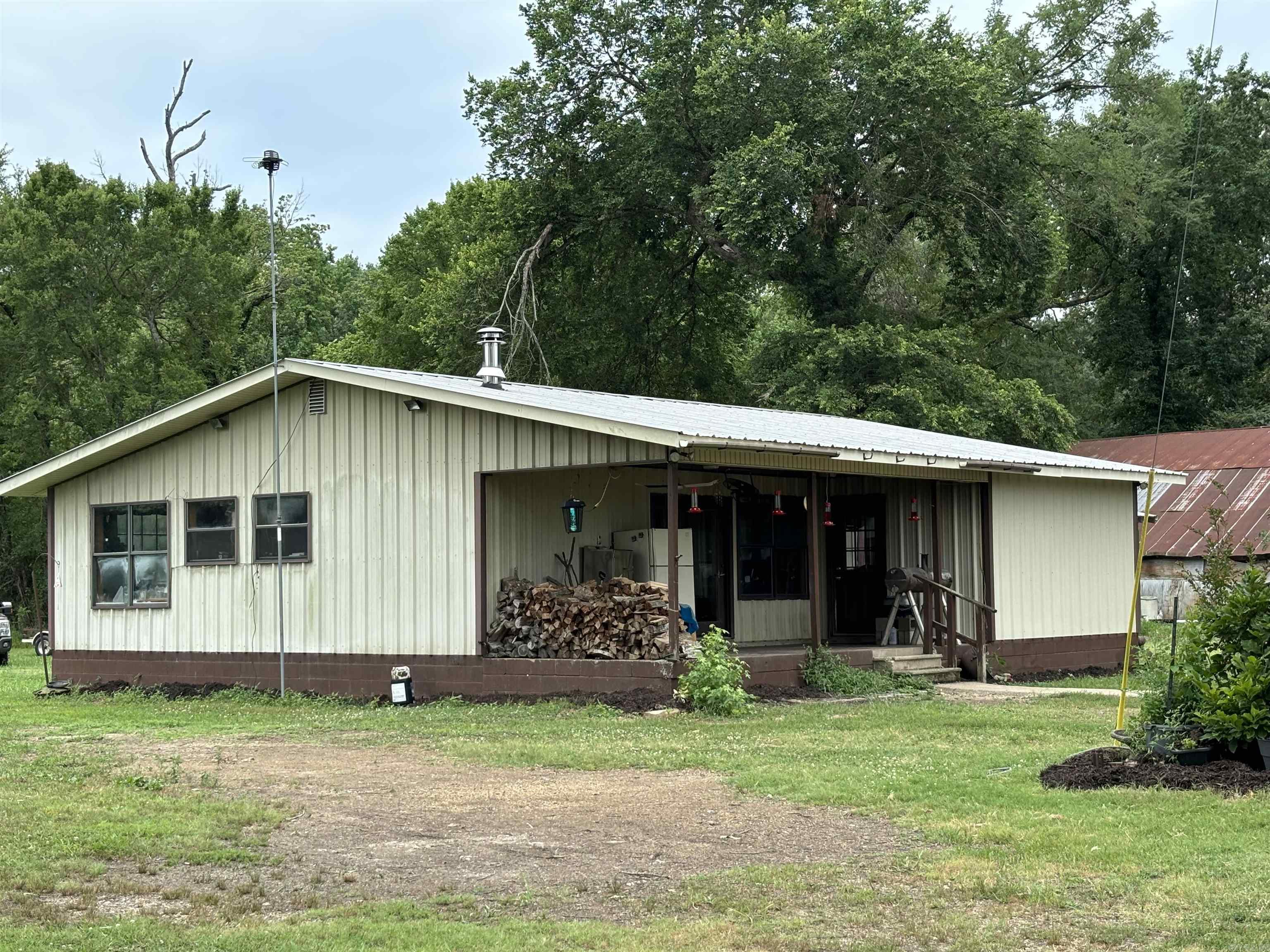 3030  Countness Road  Friendship, AR