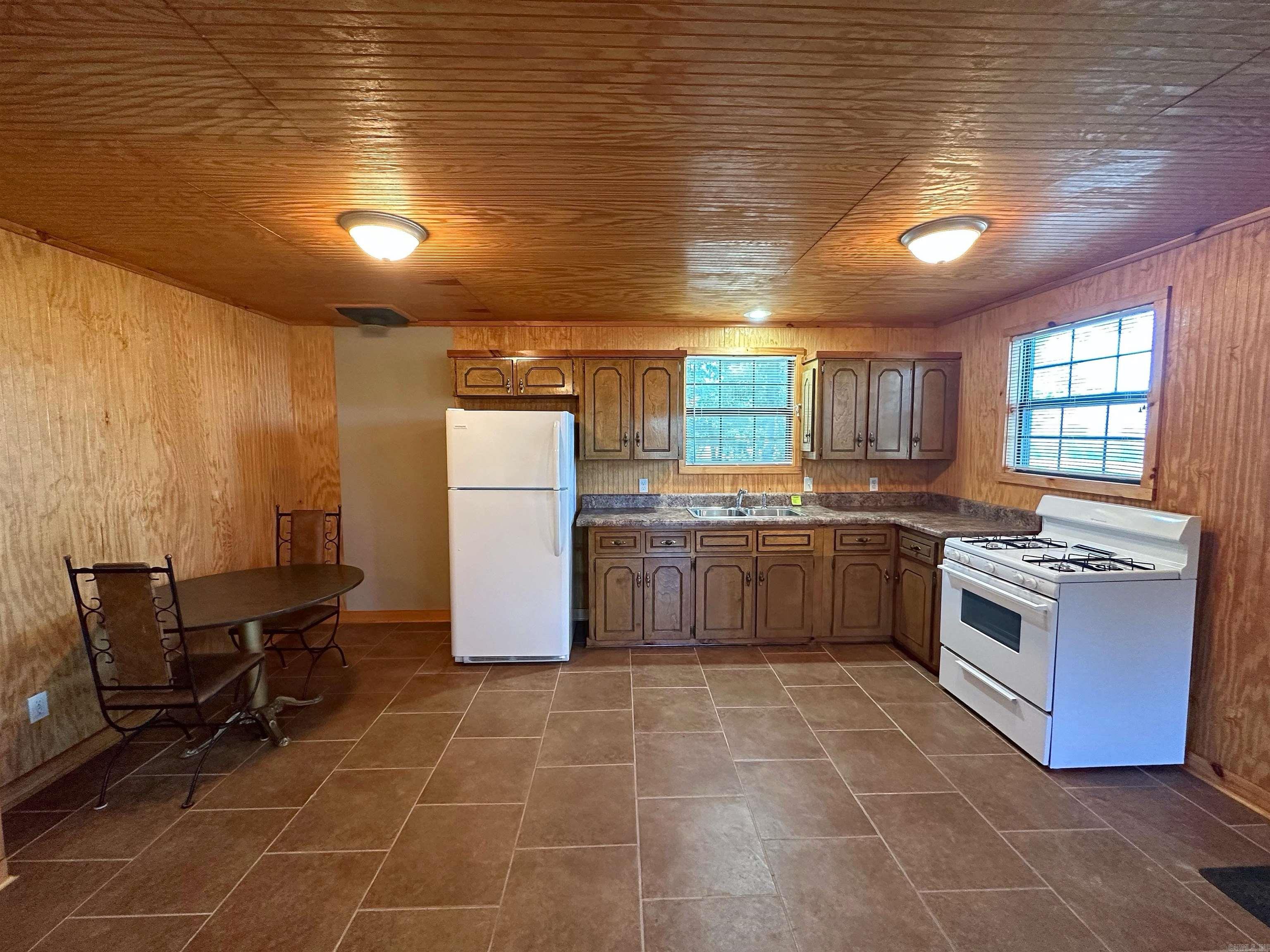 589  Midget  Dennard, AR