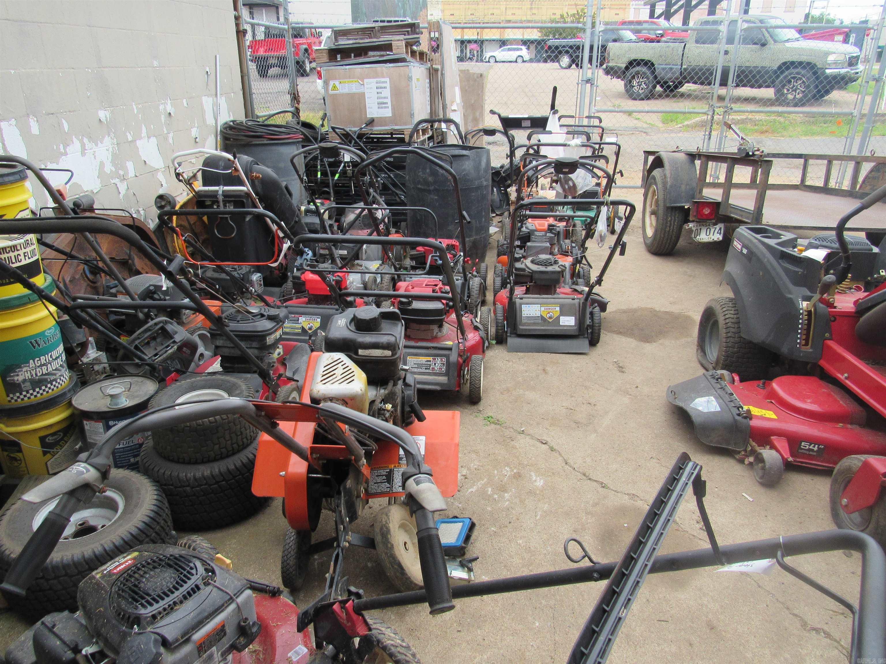 210 E COMMERCE  Morrilton, AR