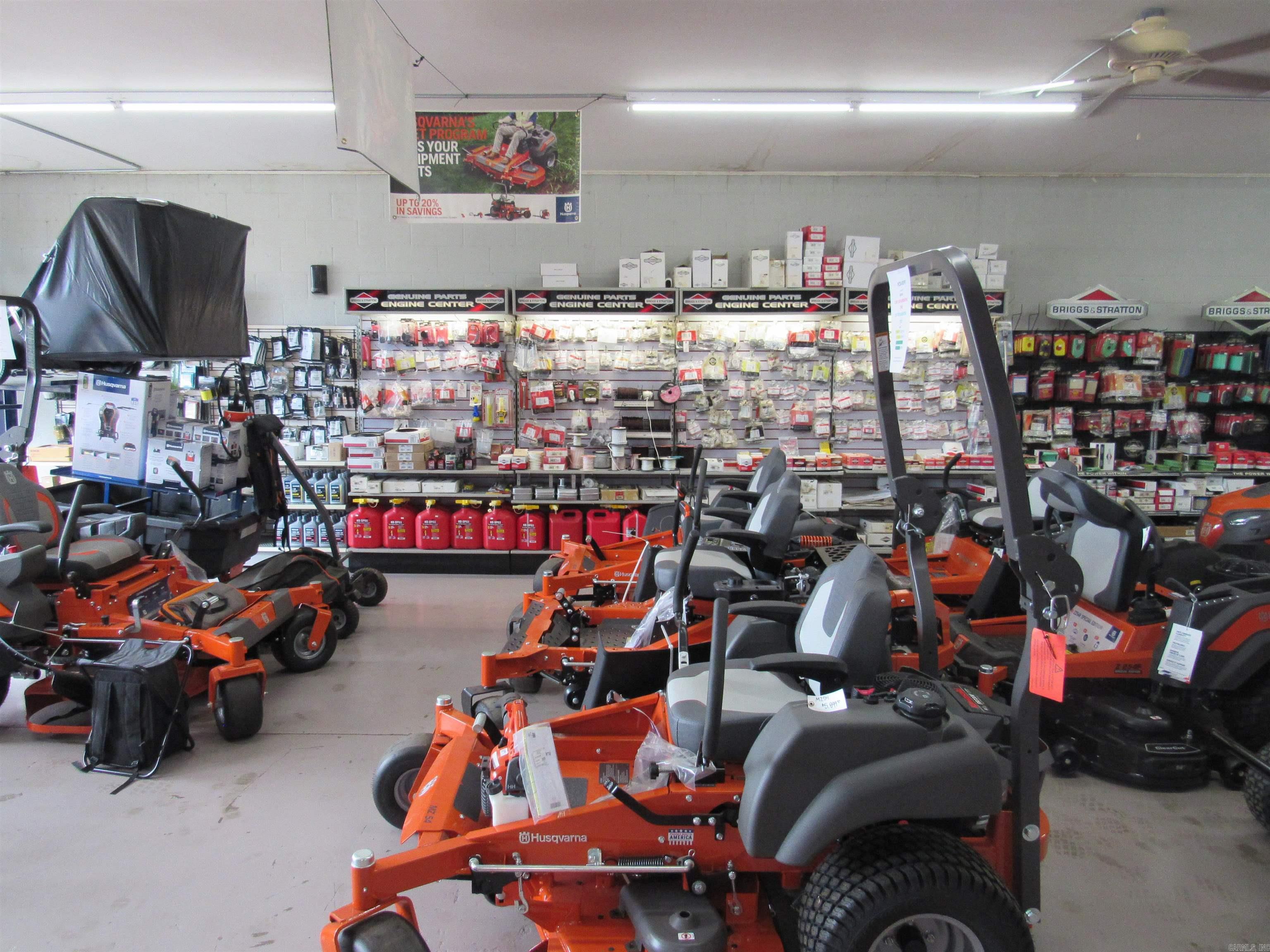 210 E COMMERCE  Morrilton, AR