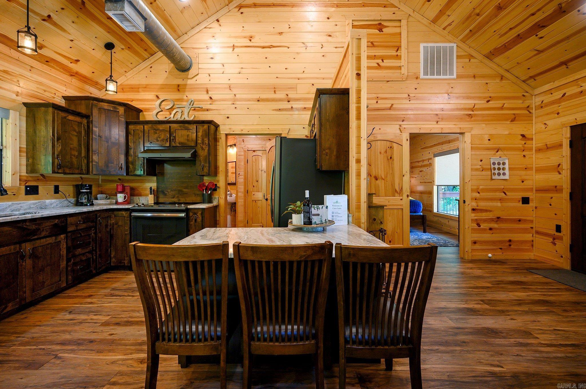 145  Guppy  Hochatown, OK