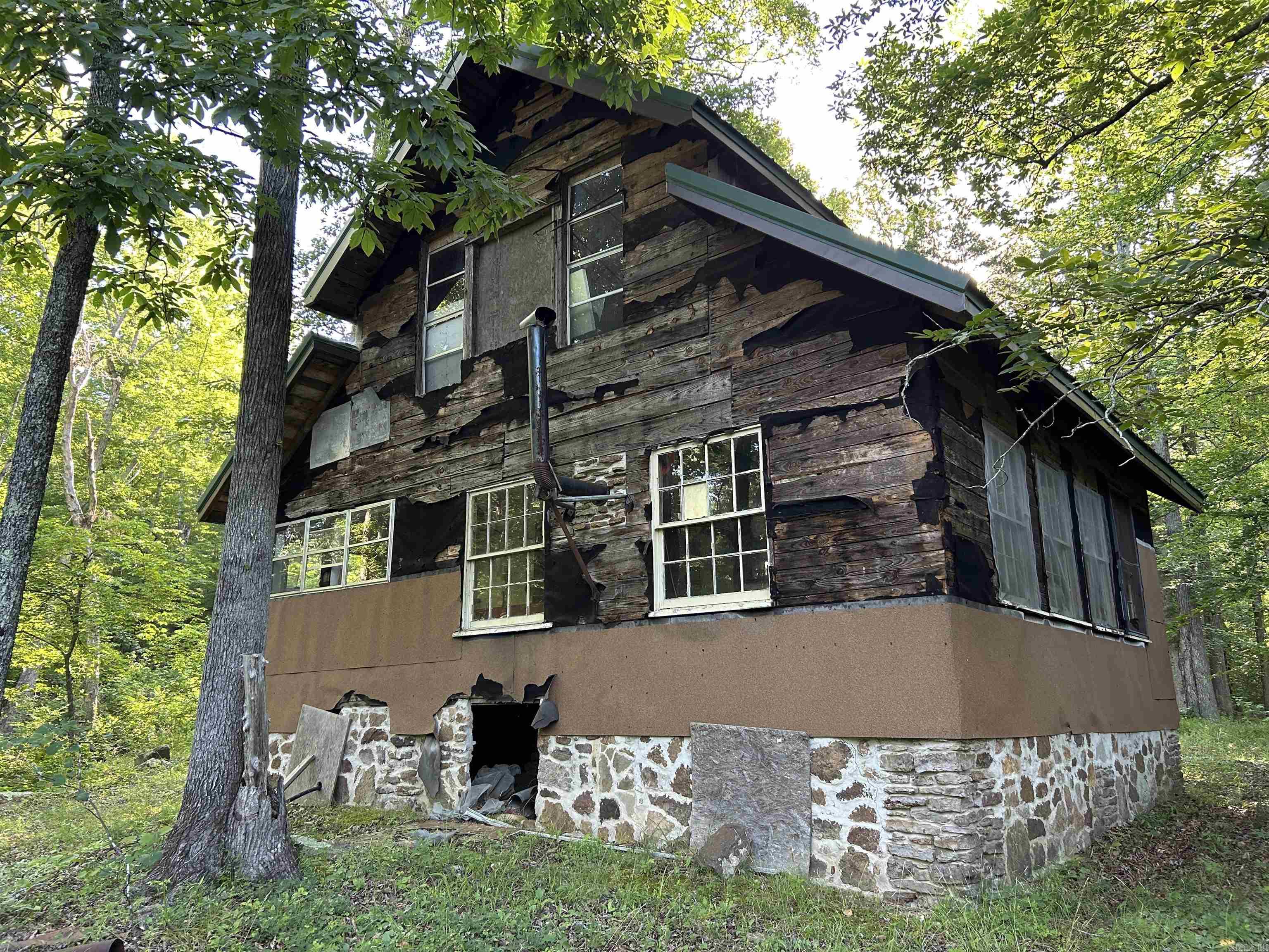 2325  Six Ridge  Drasco, AR