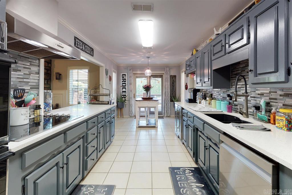372  Coral Road  Malvern, AR