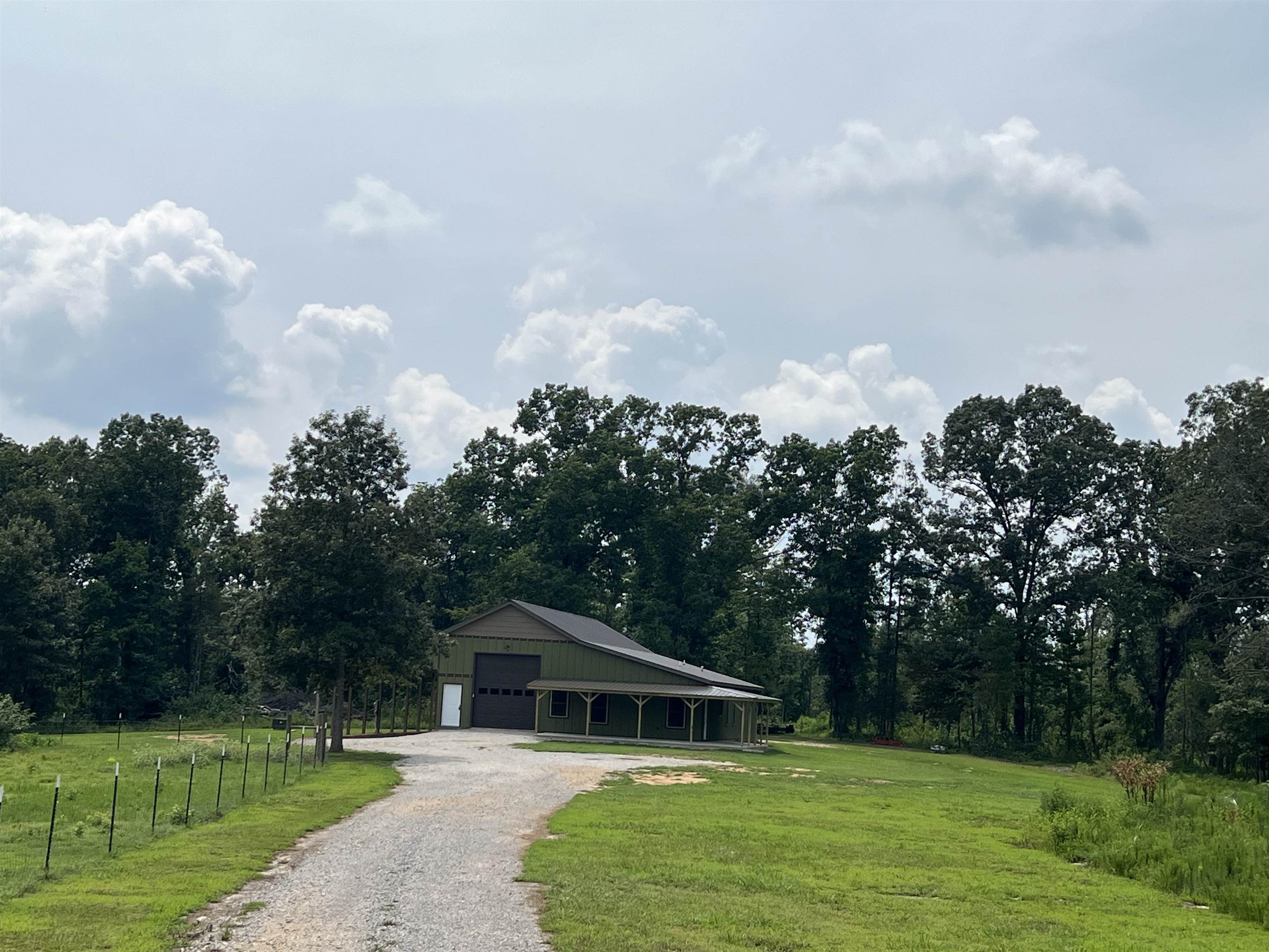 1350  HWY 115  Smithville, AR