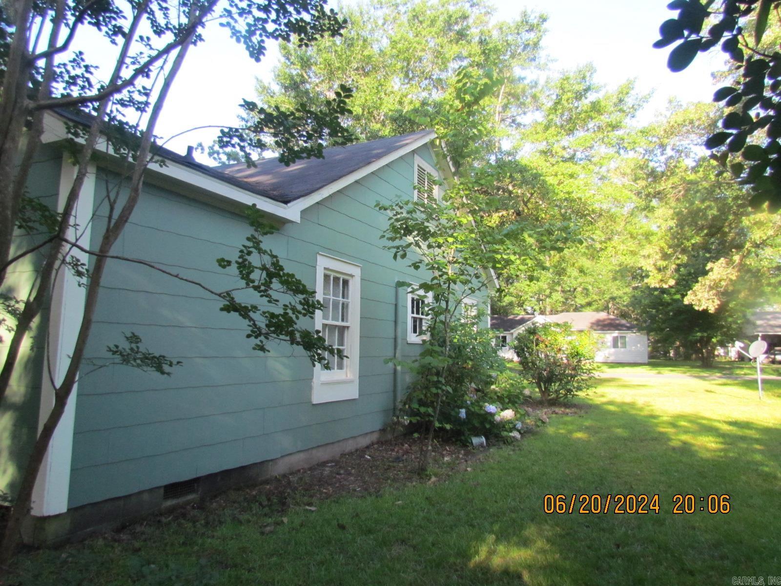 1107  Oak  Crossett, AR