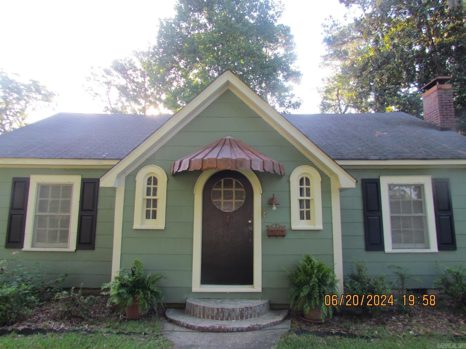 1107  Oak  Crossett, AR
