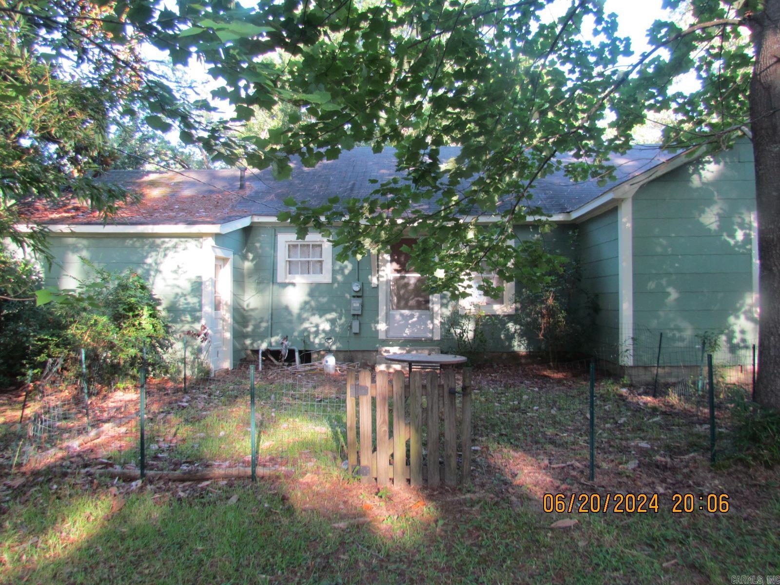 1107  Oak  Crossett, AR