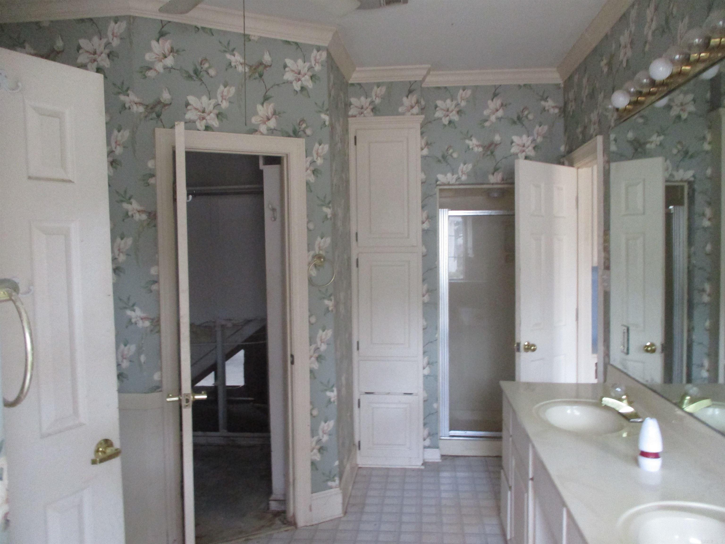 21443  Crabapple  Hensley, AR