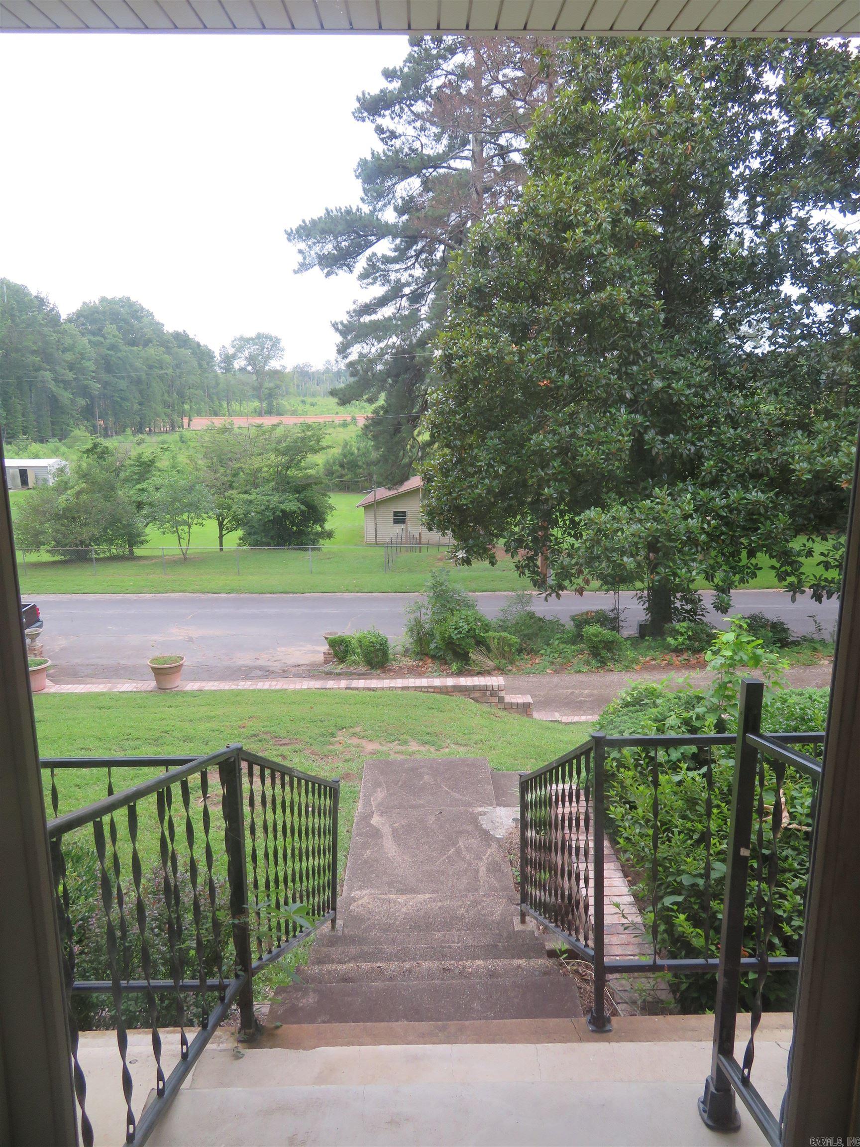 2084  Elaine  Arkadelphia, AR