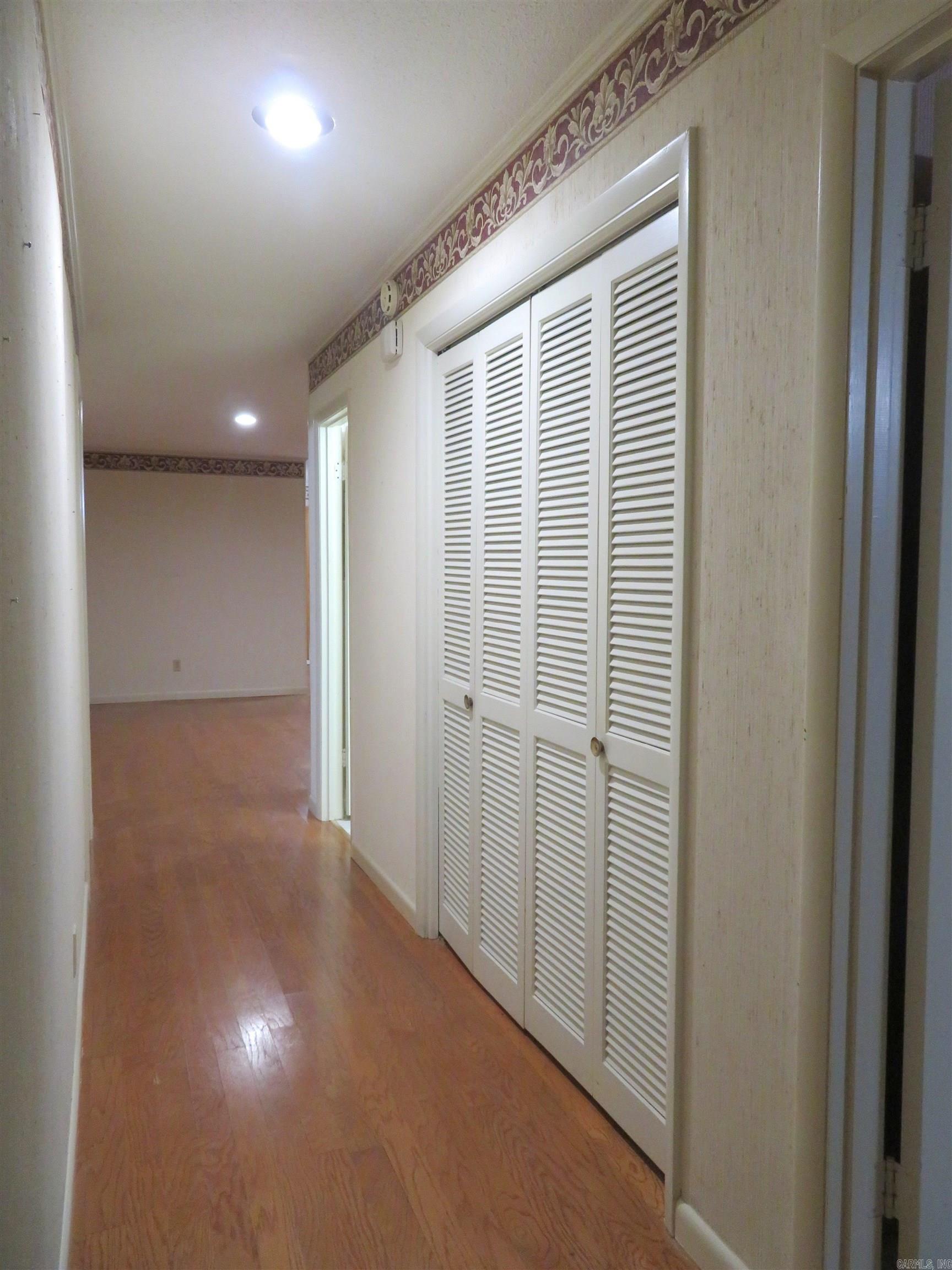 2084  Elaine  Arkadelphia, AR