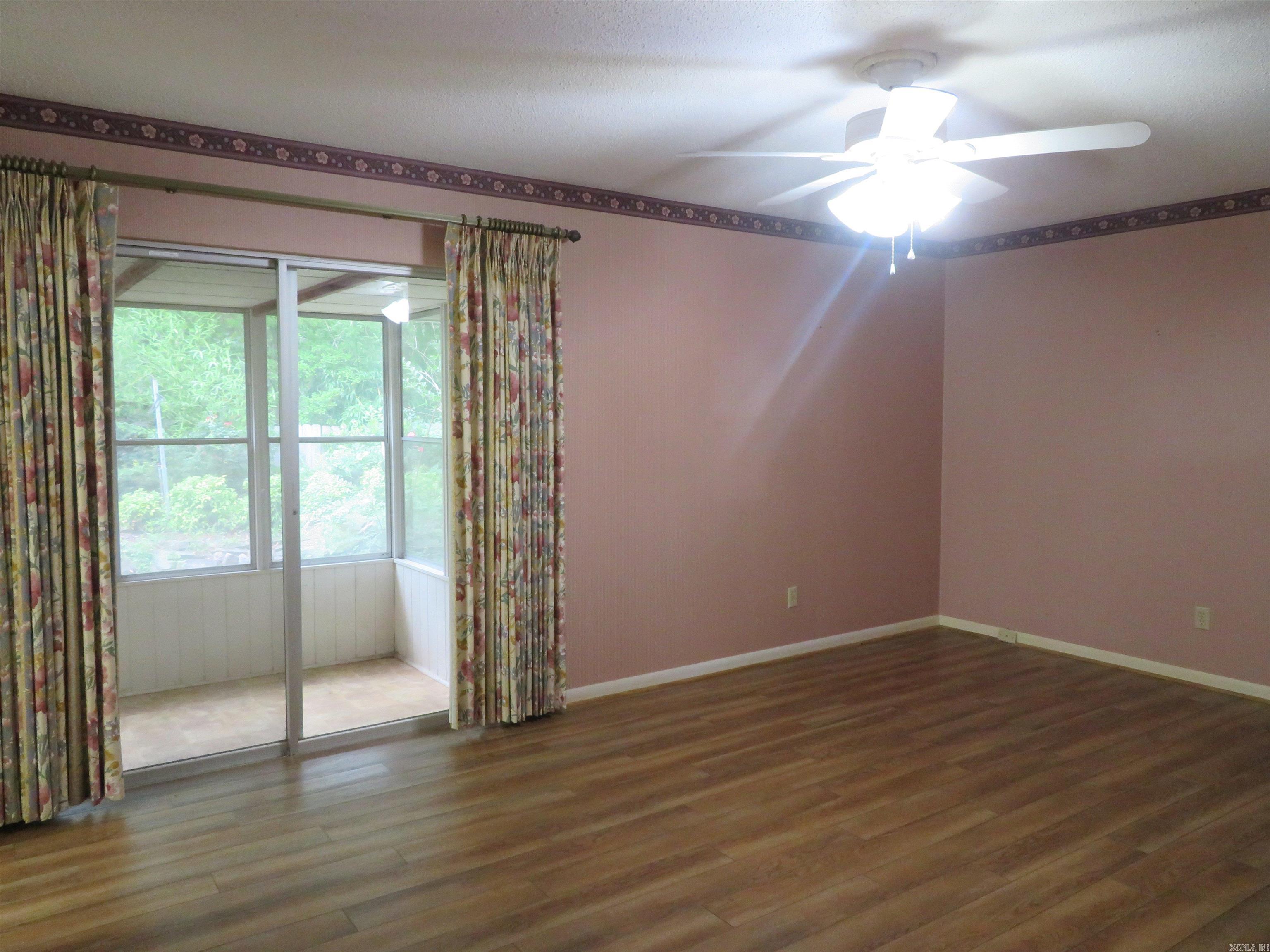 2084  Elaine  Arkadelphia, AR