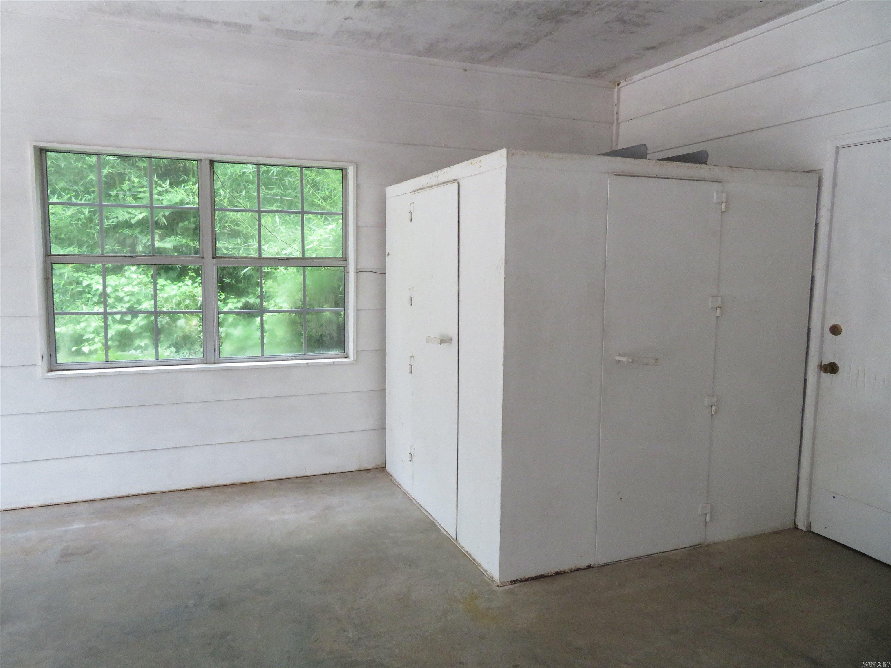2084  Elaine  Arkadelphia, AR