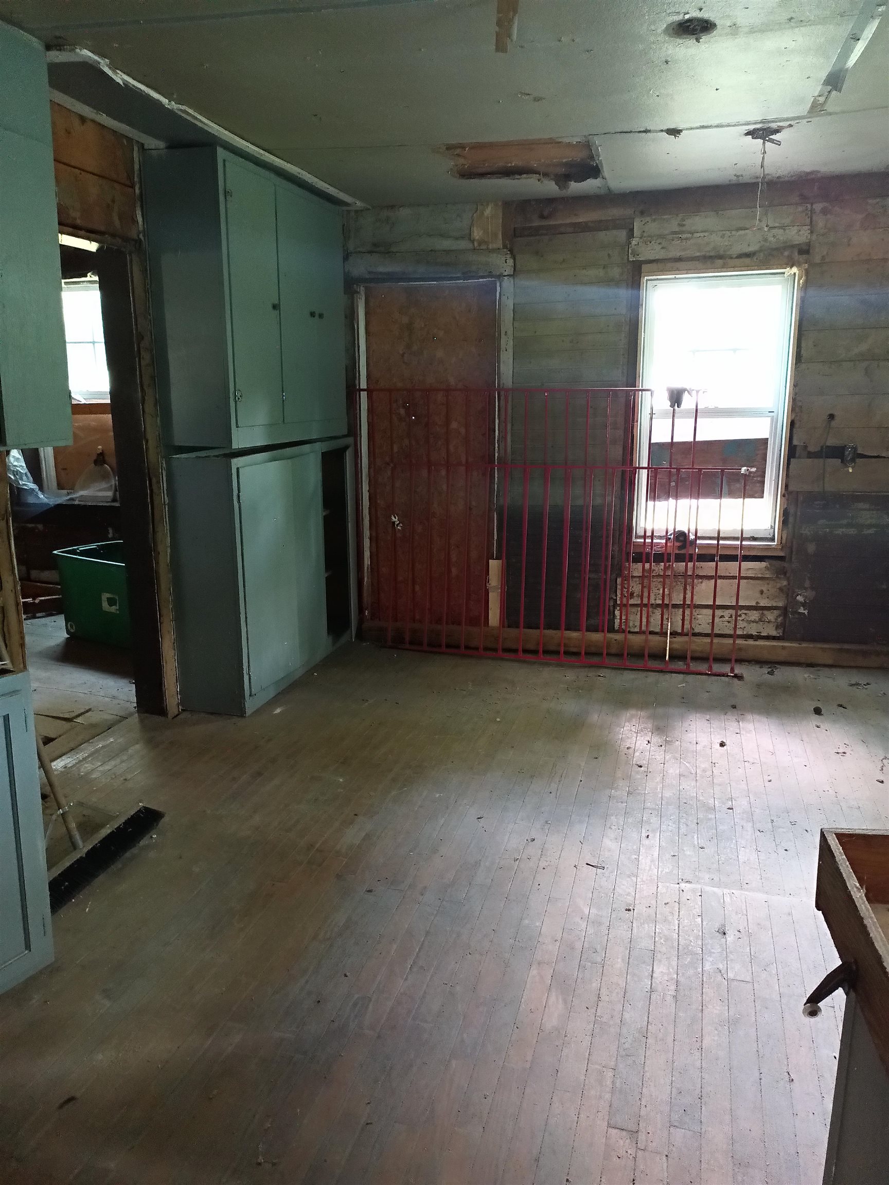 210 N Oak St  Salem, AR