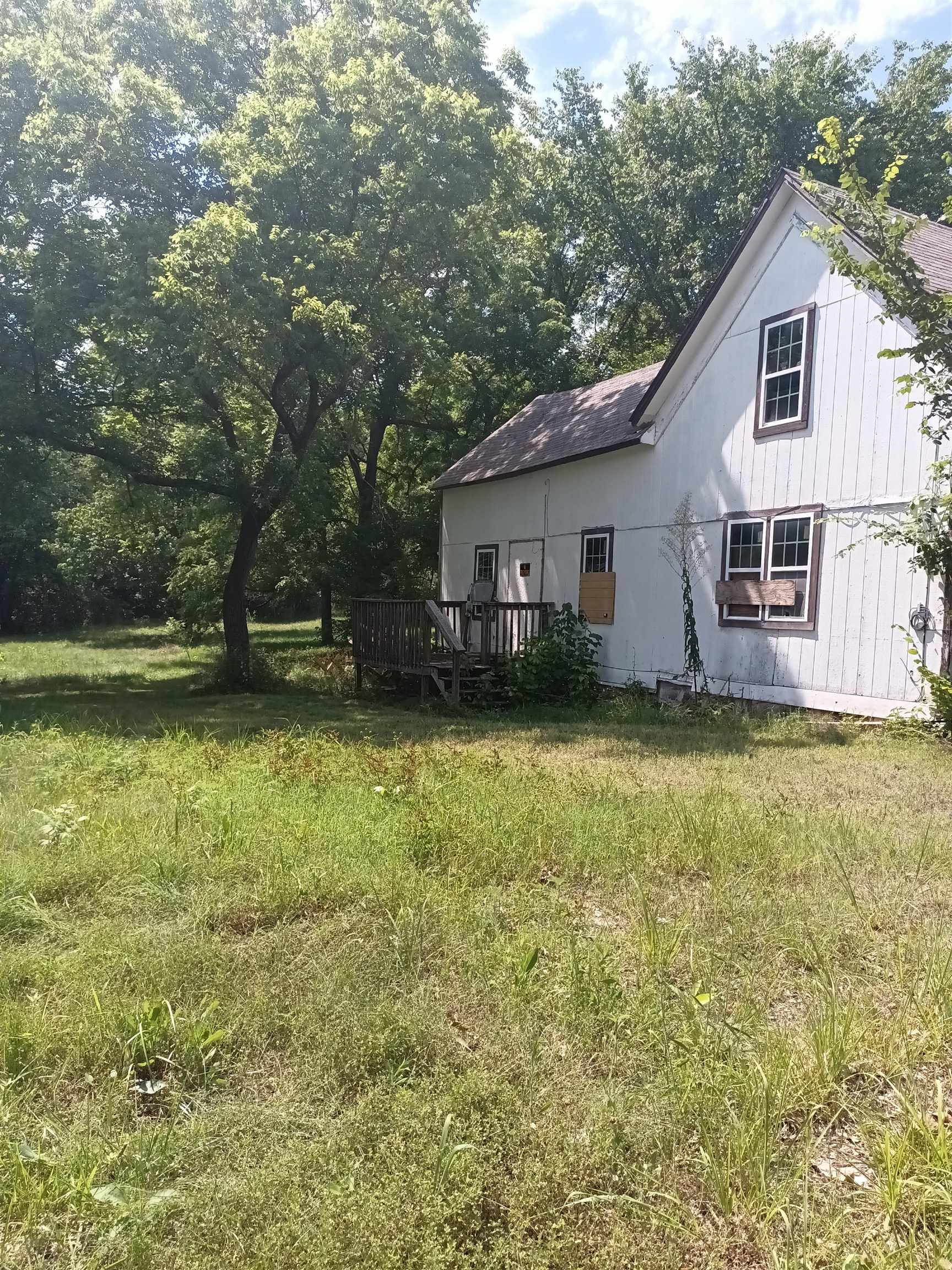 210 N Oak St  Salem, AR