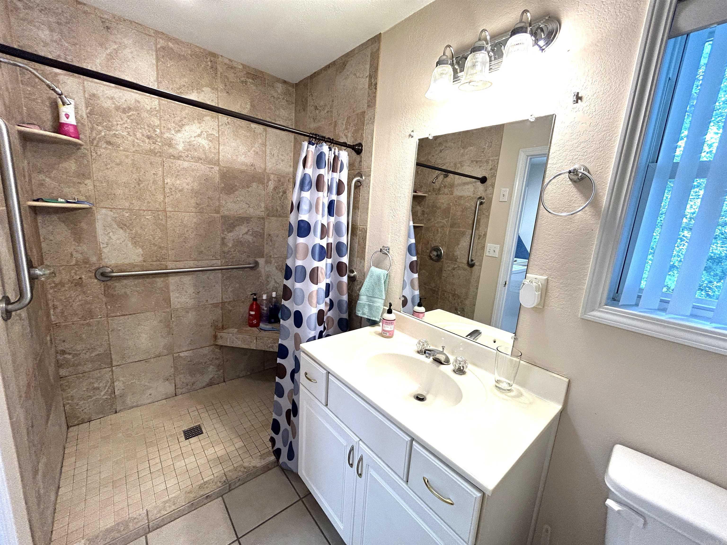 89 Split Oak Road Tumbling Shoals, AR 72581