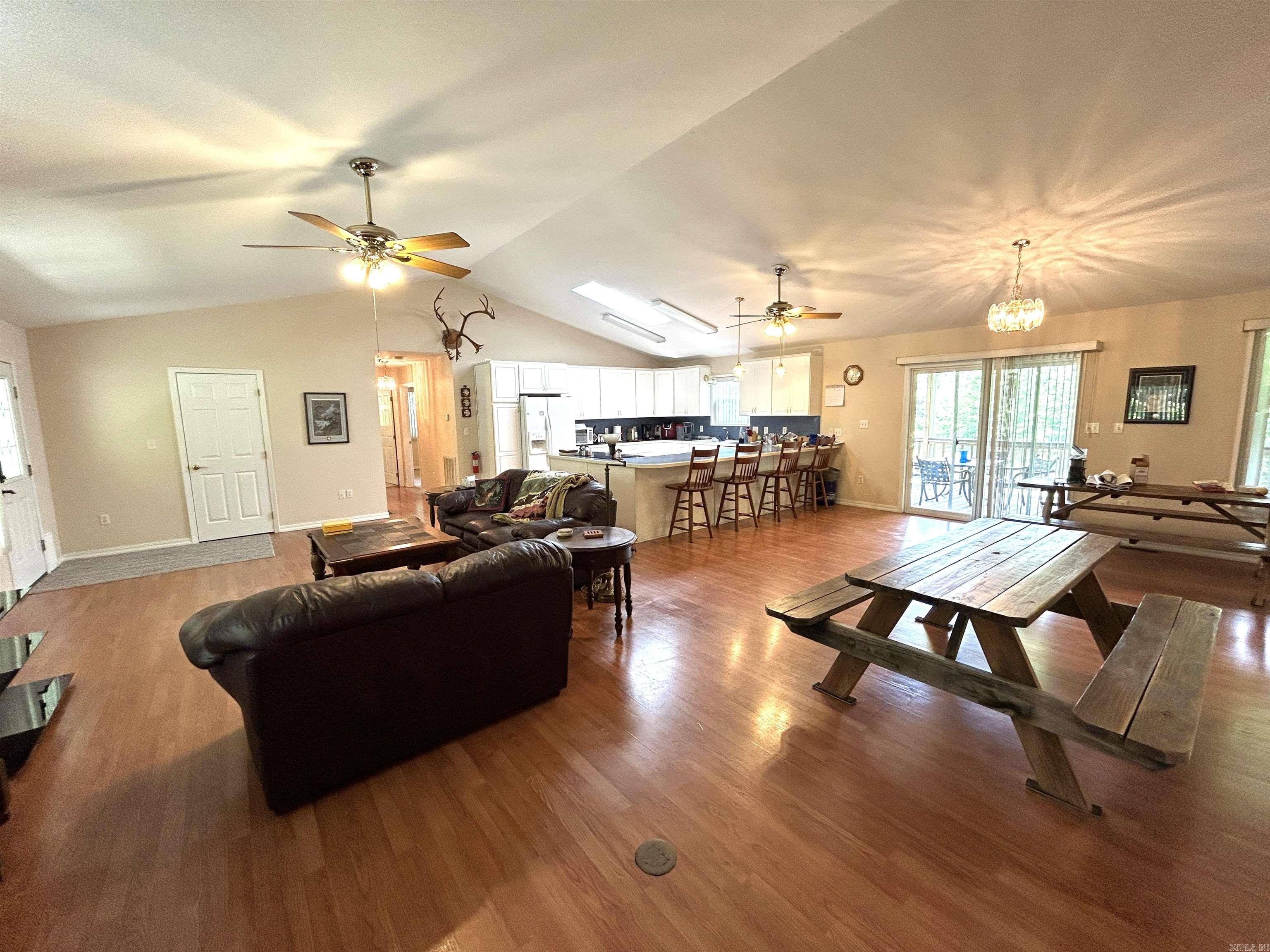 89 Split Oak Road Tumbling Shoals, AR 72581