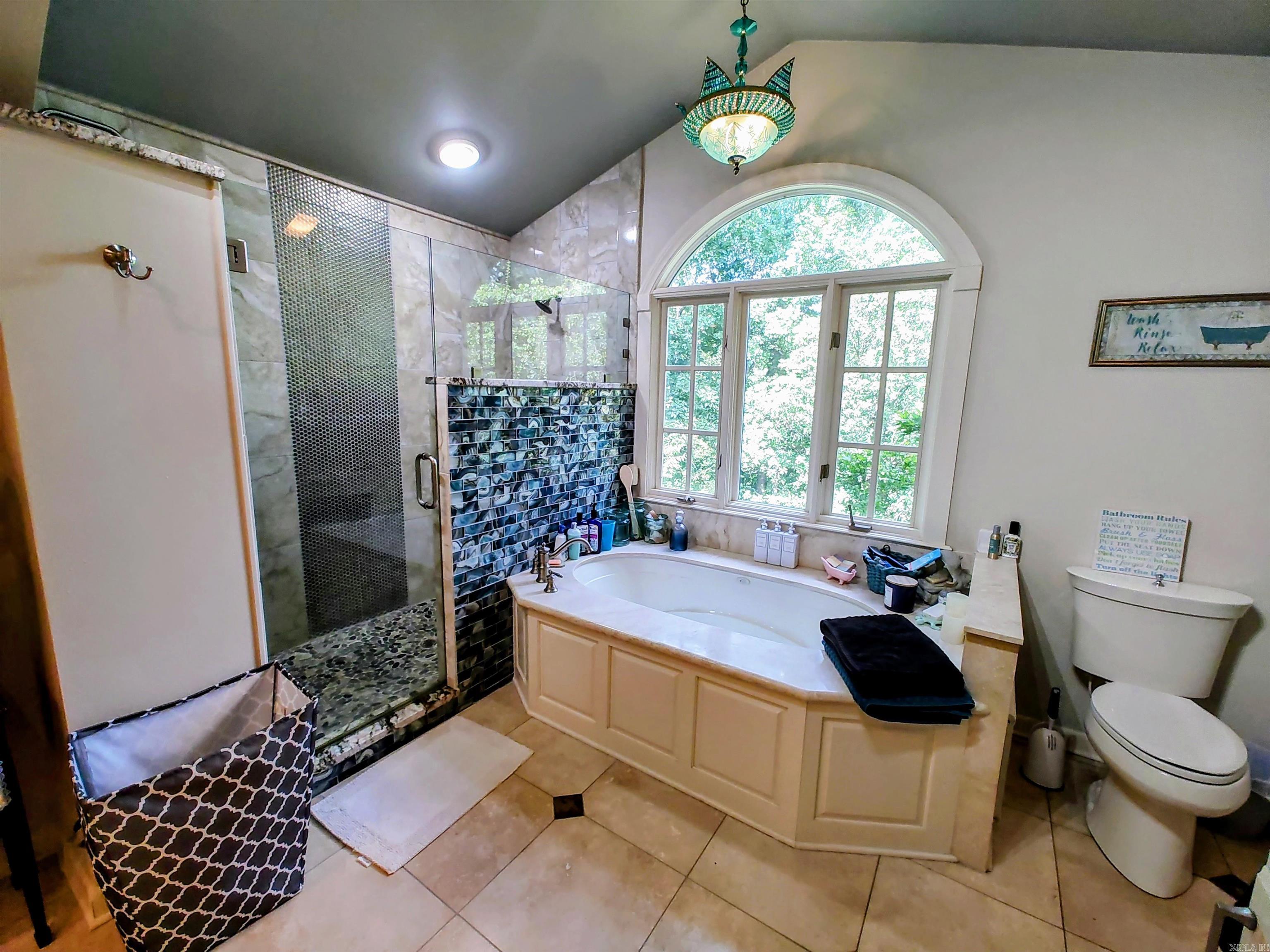 1077  Ridgeview  Camden, AR