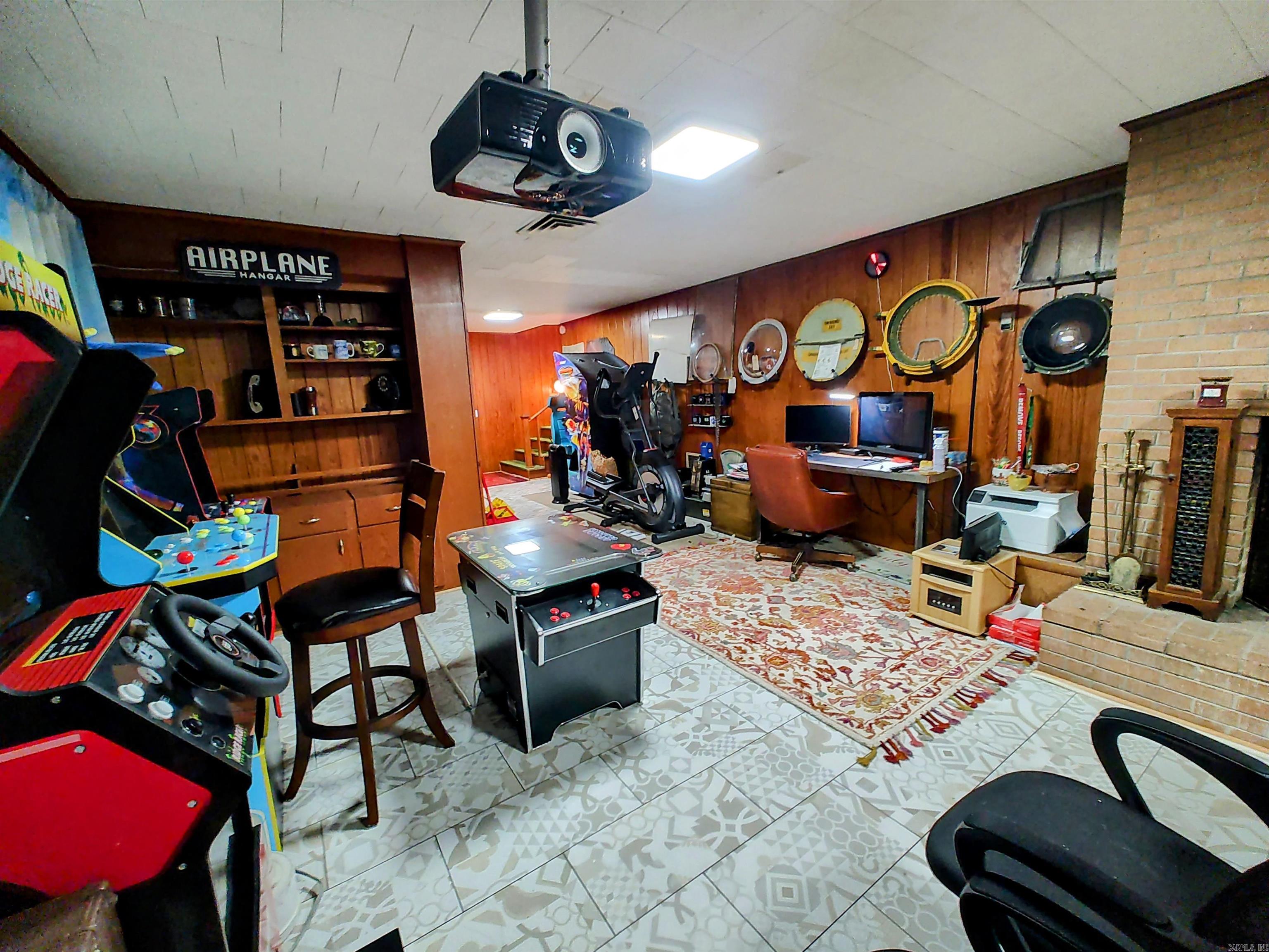 1077  Ridgeview  Camden, AR