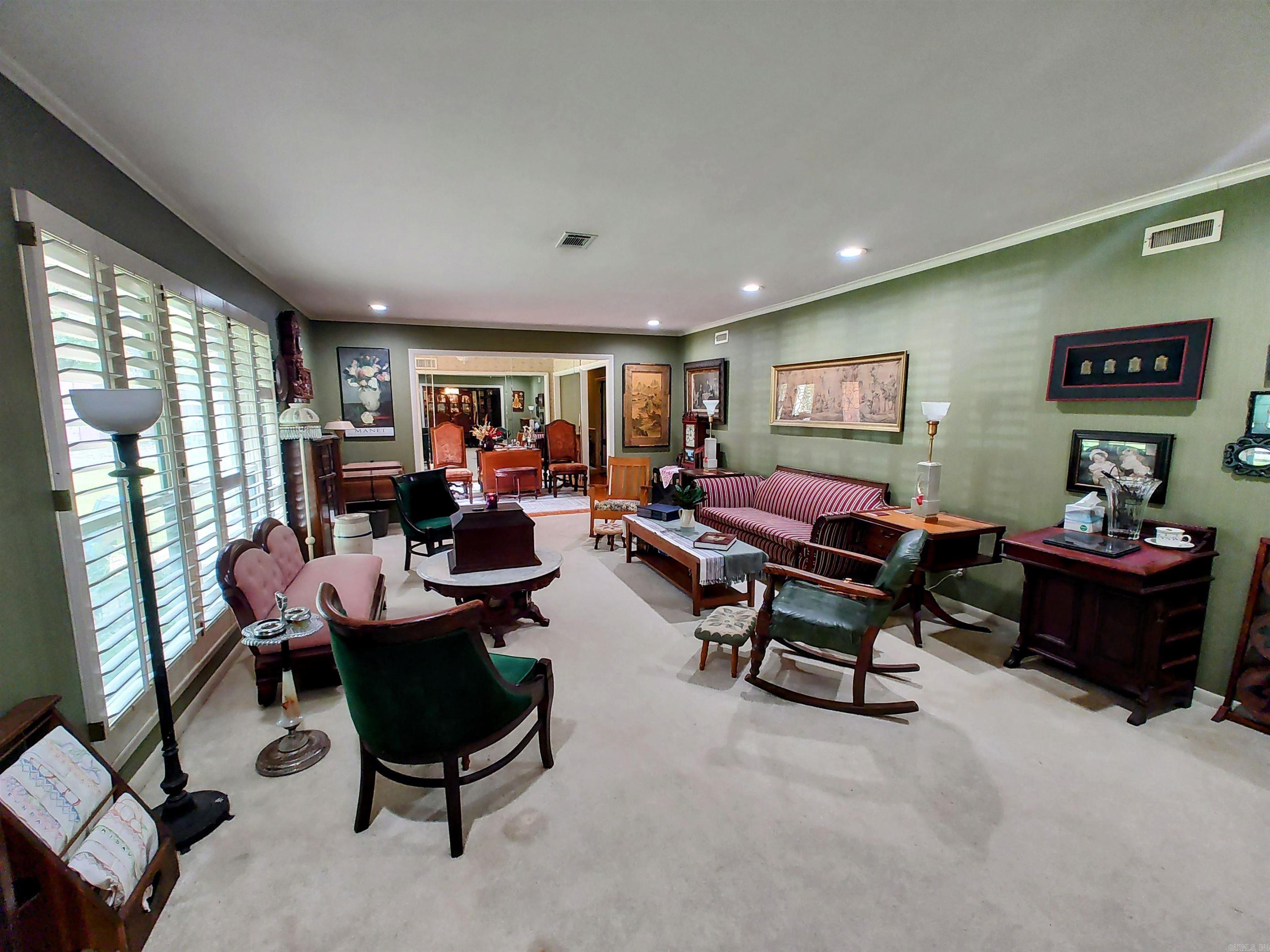1077  Ridgeview  Camden, AR