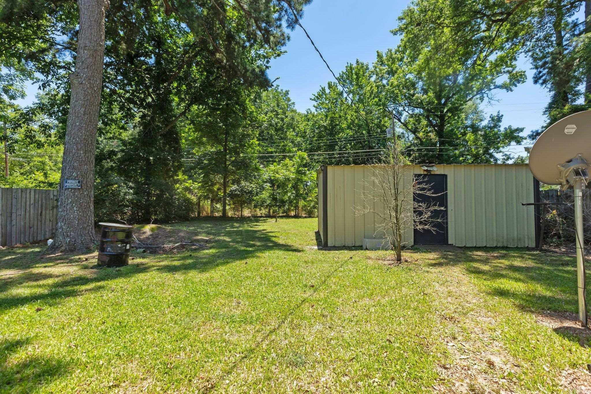 2102 W 24TH  Pine Bluff, AR