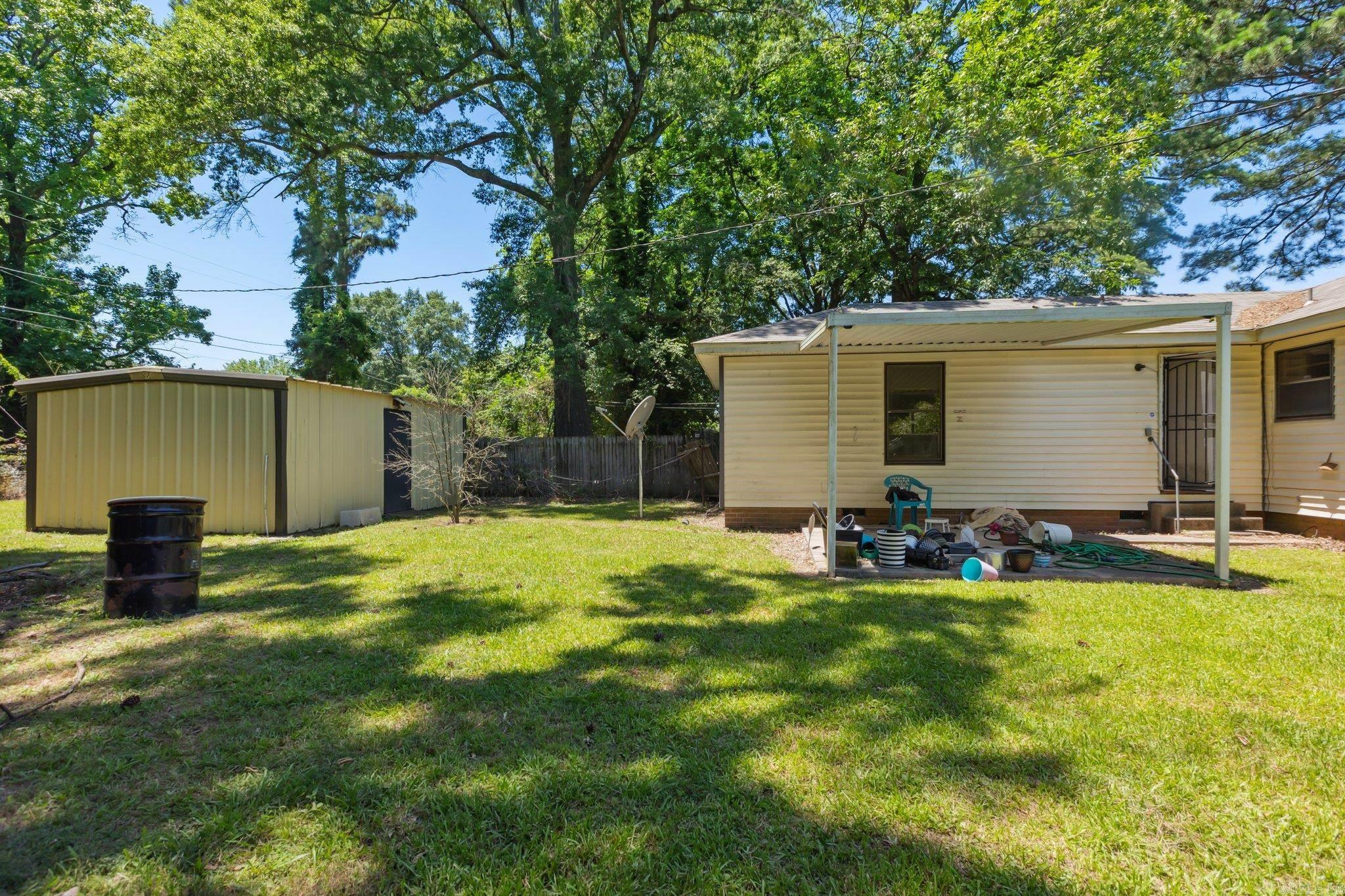 2102 W 24TH  Pine Bluff, AR