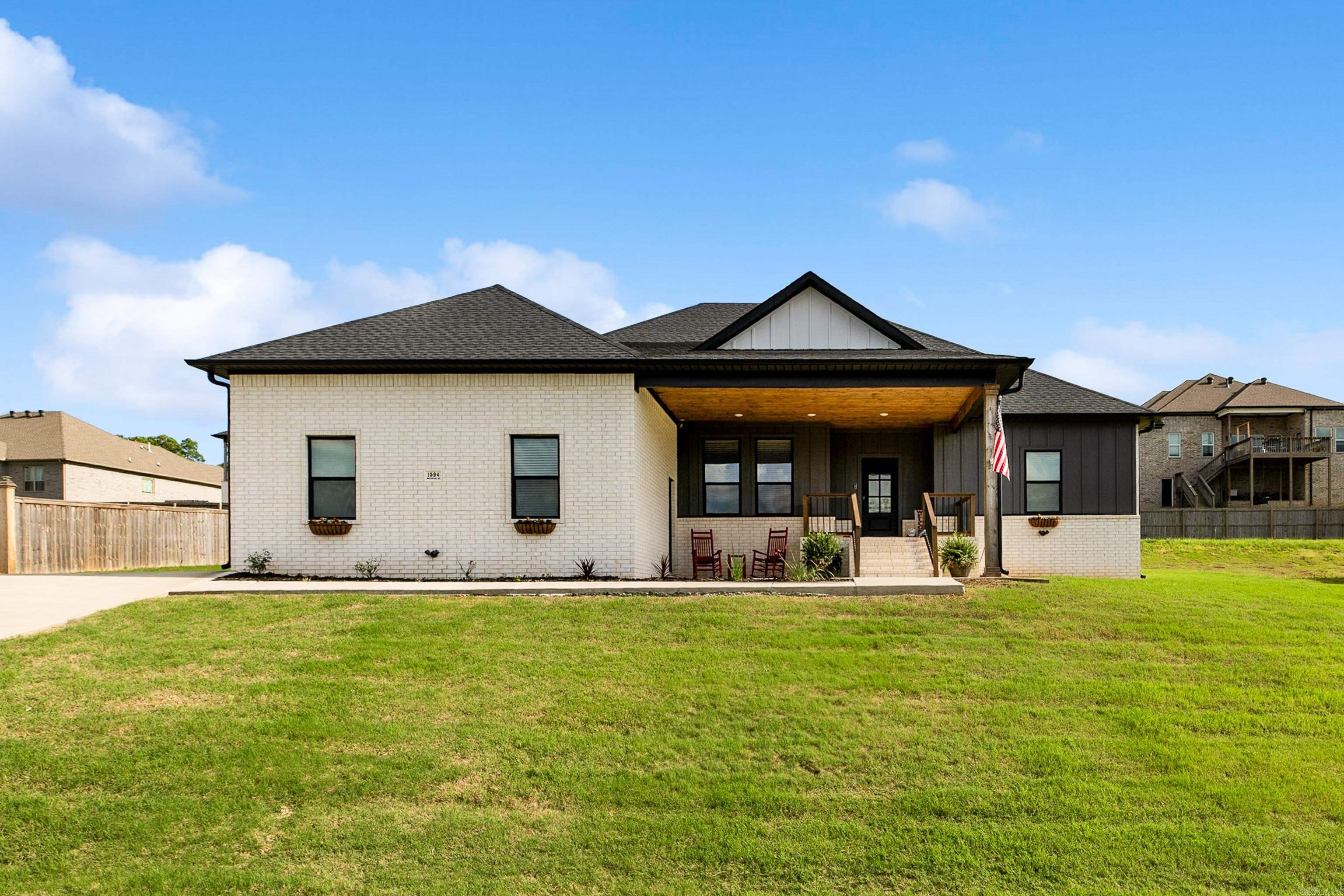 1594  Waterford  Cabot, AR