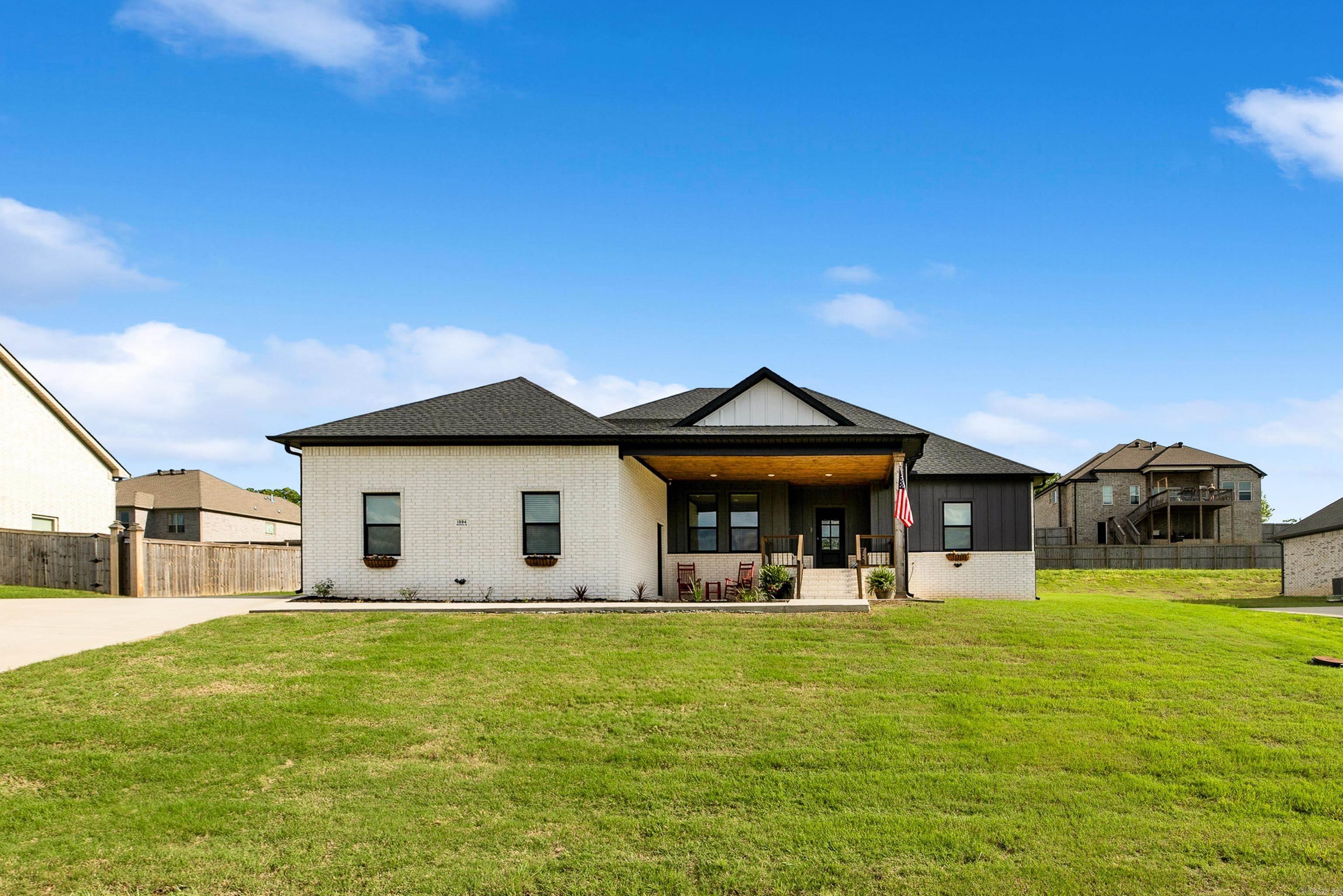 1594  Waterford  Cabot, AR