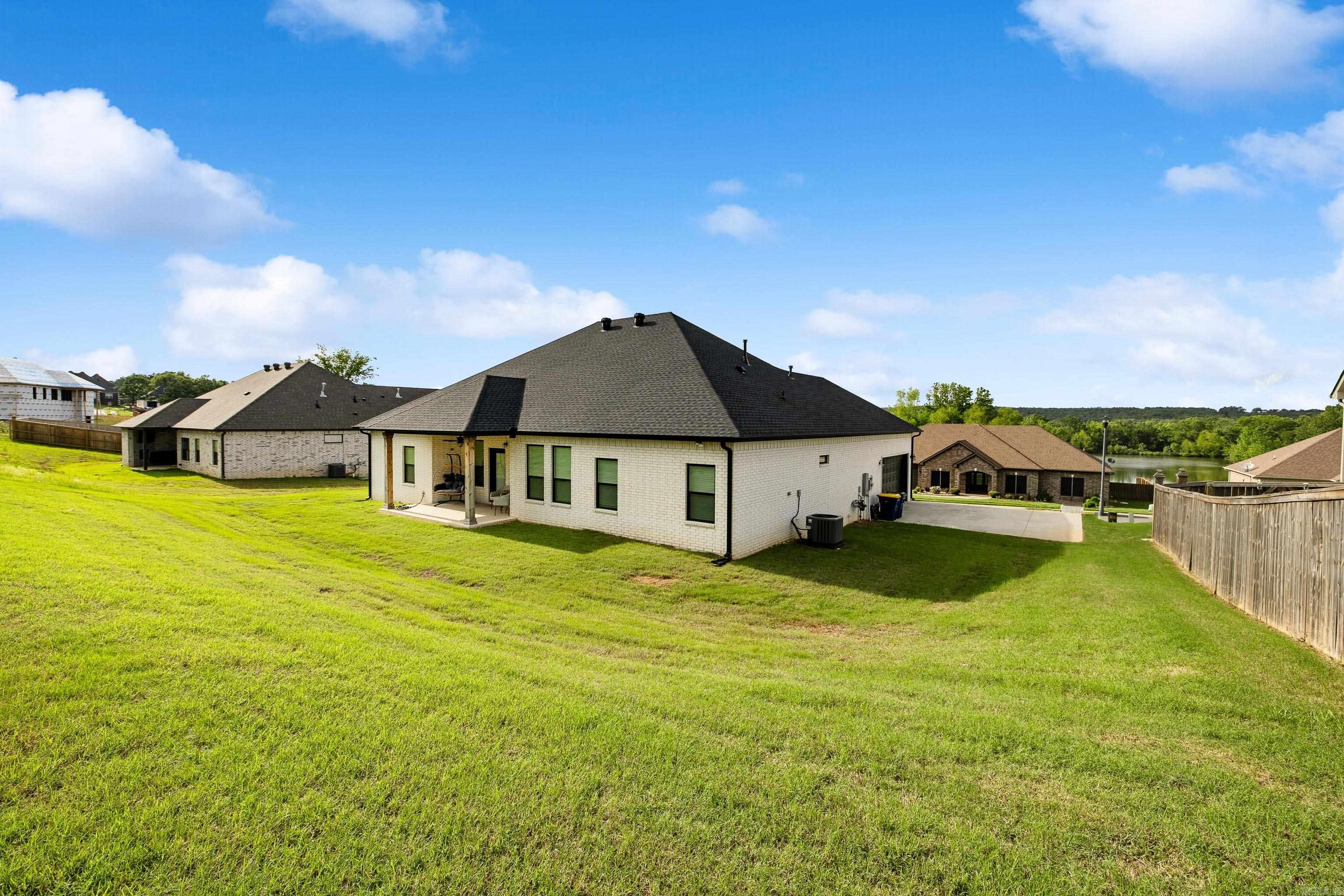 1594  Waterford  Cabot, AR