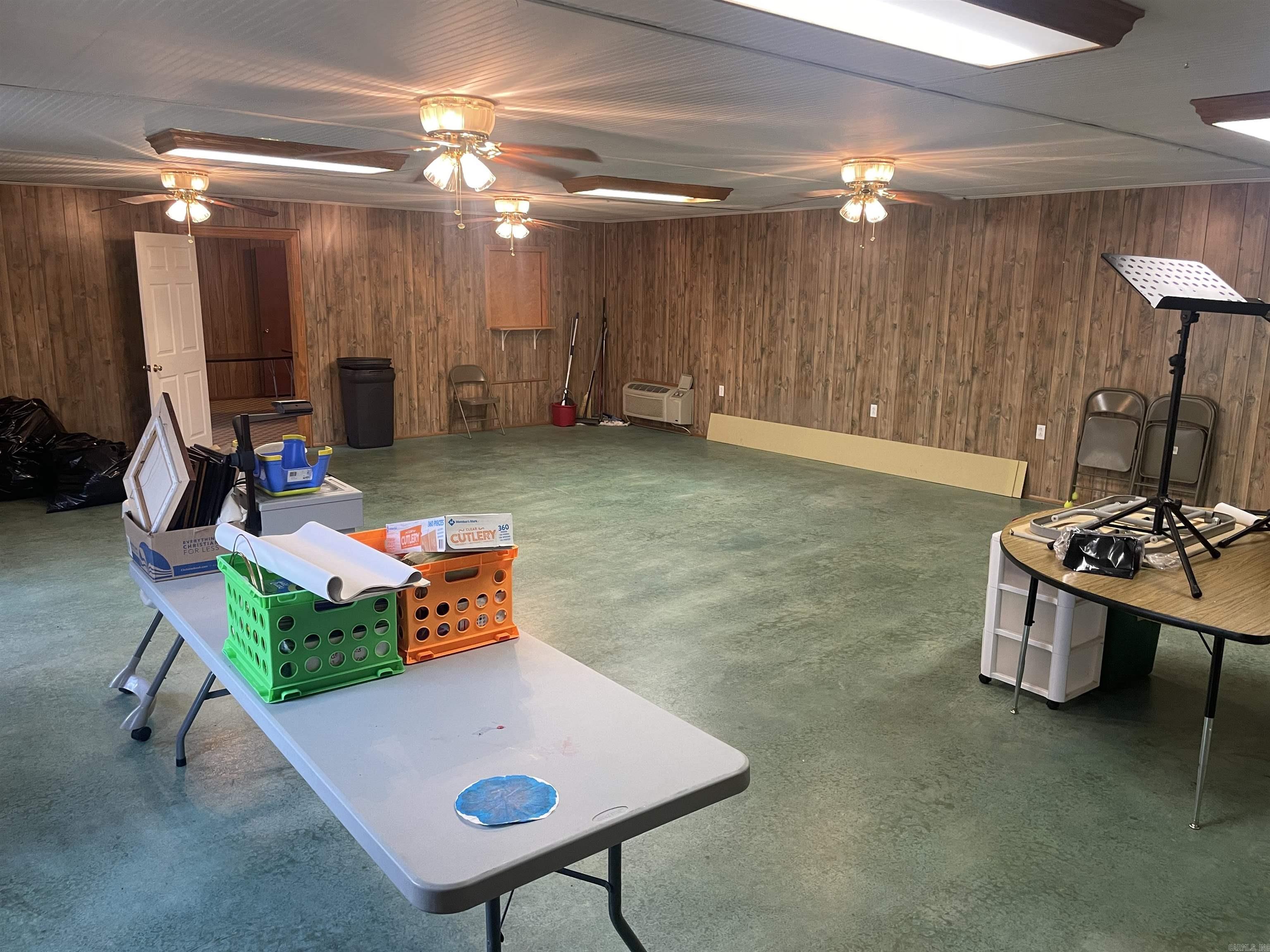 930 E Hwy 225  Greenbrier, AR